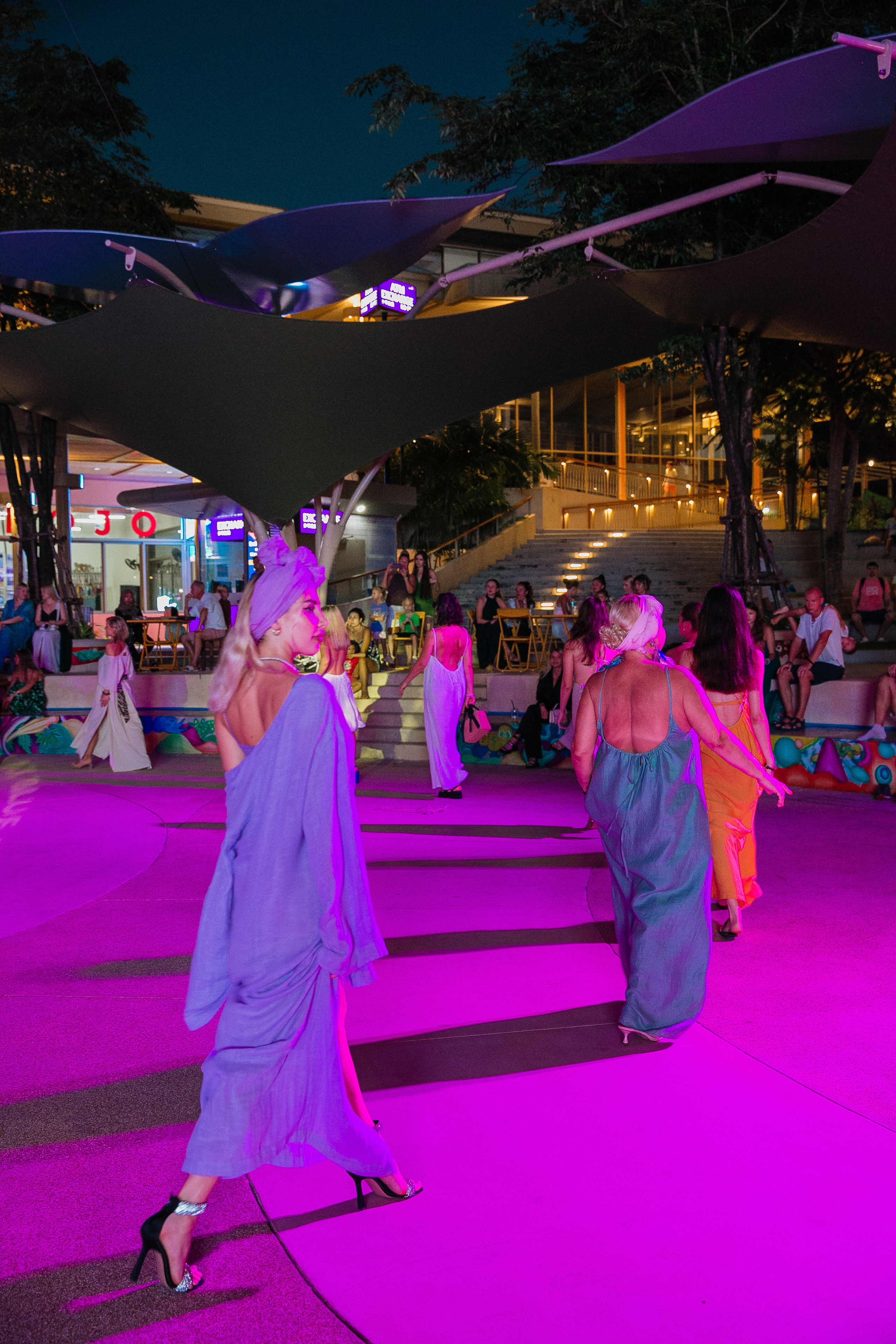 Показ AMORE Бангтао 30.09.23. Фотограф и видеограф Анна Домашенко