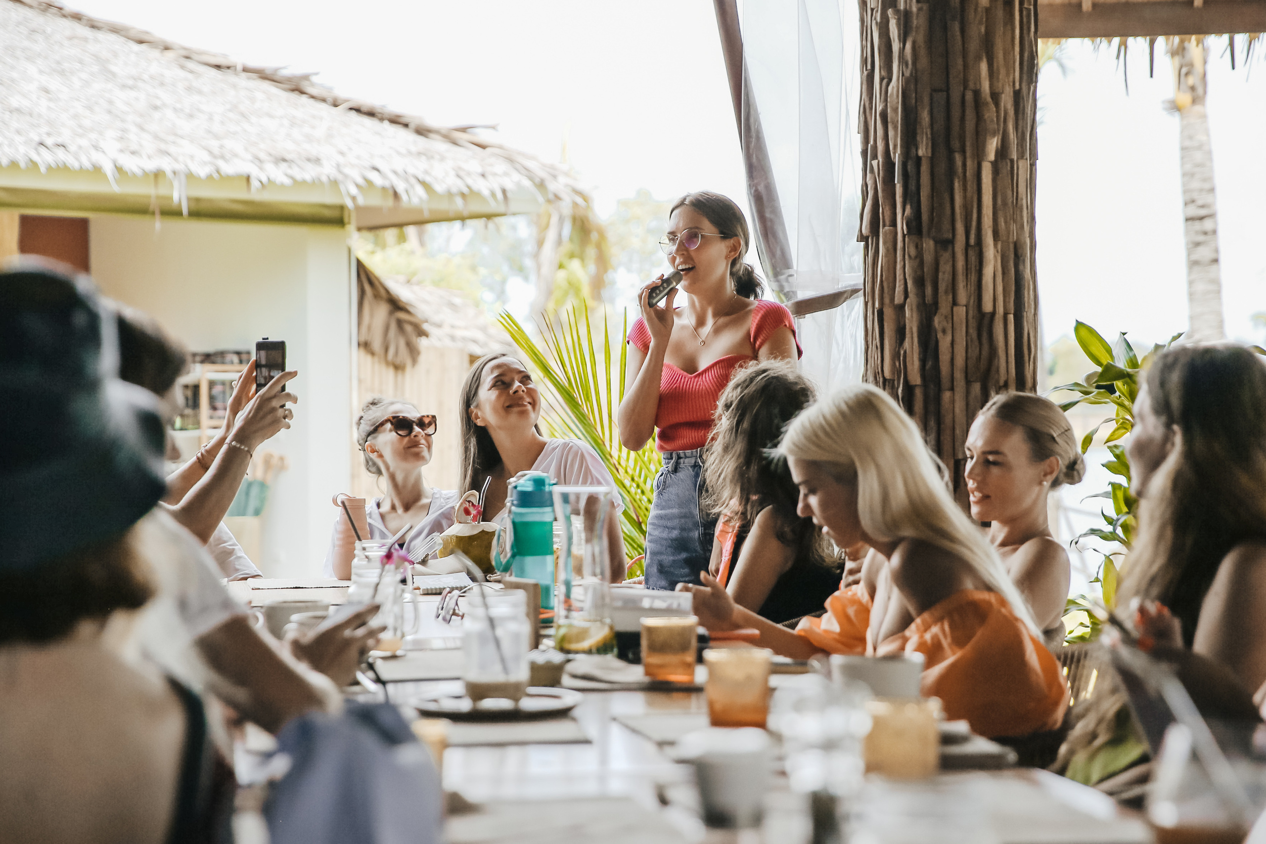 Завтрак женского клуба  Бангтао 10.08.23. Фотограф и видеограф Анна Домашенко