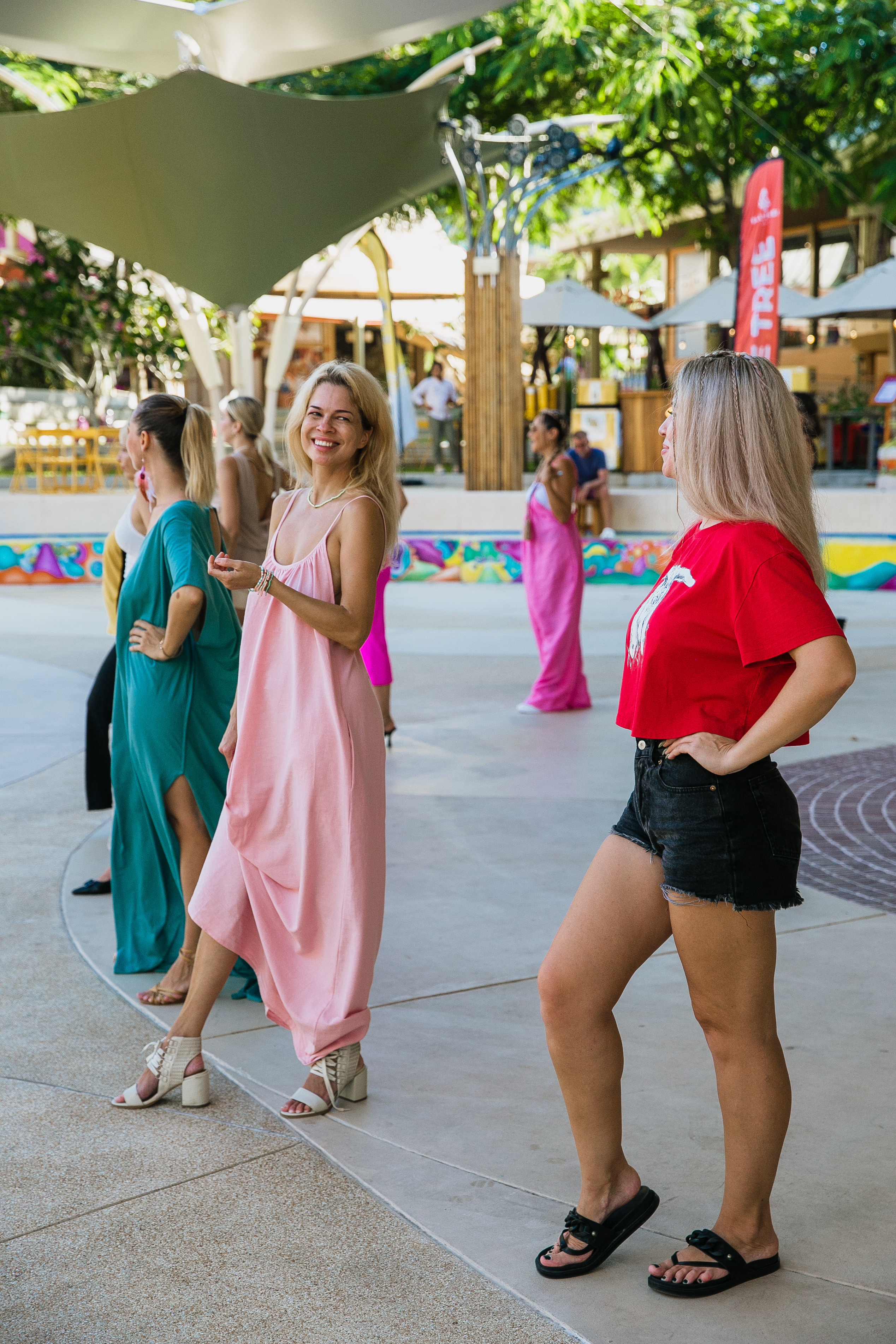 Показ AMORE Бангтао 30.09.23. Фотограф и видеограф Анна Домашенко