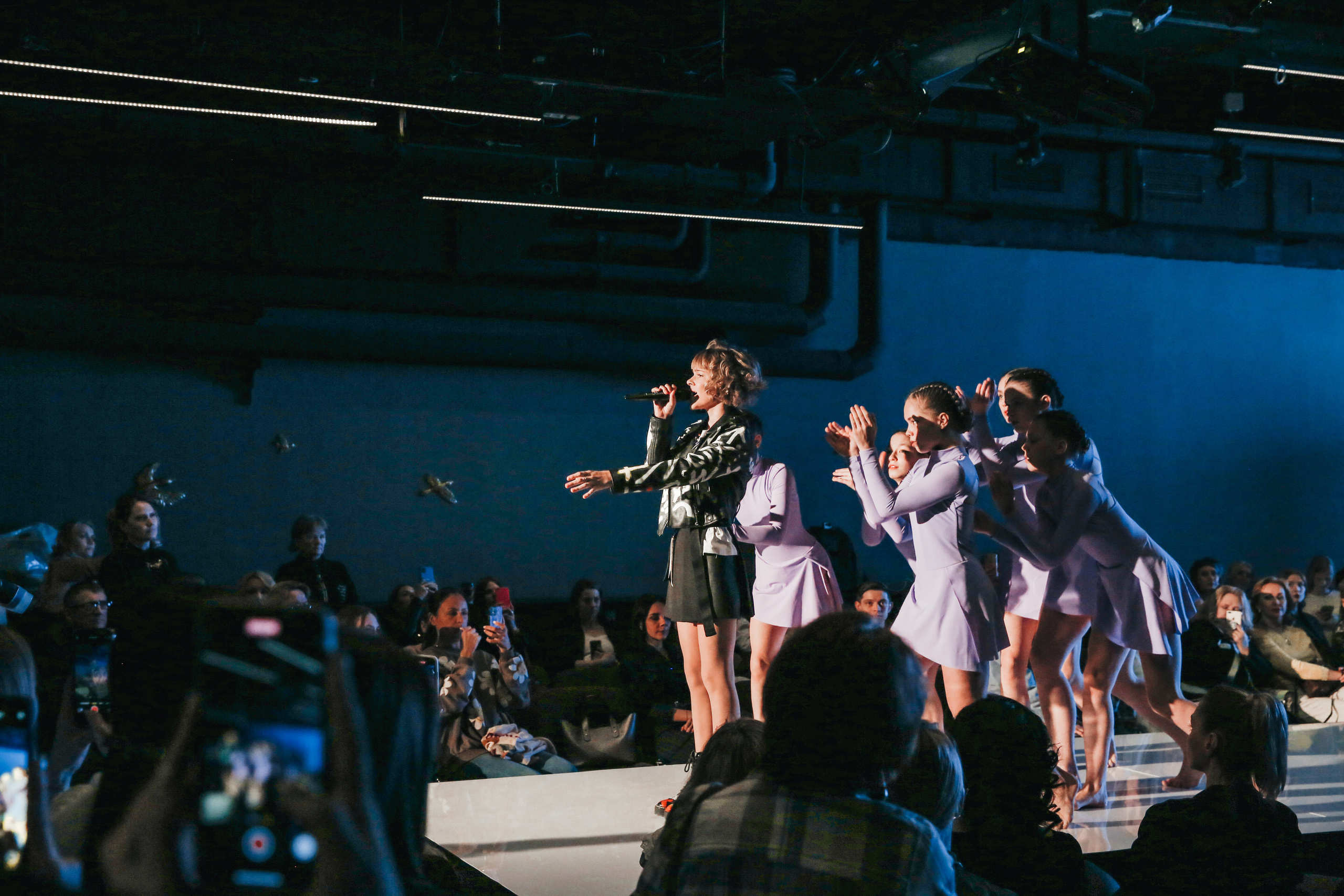 Показ ЯровитХолл. Фотограф и видеограф Анна Домашенко