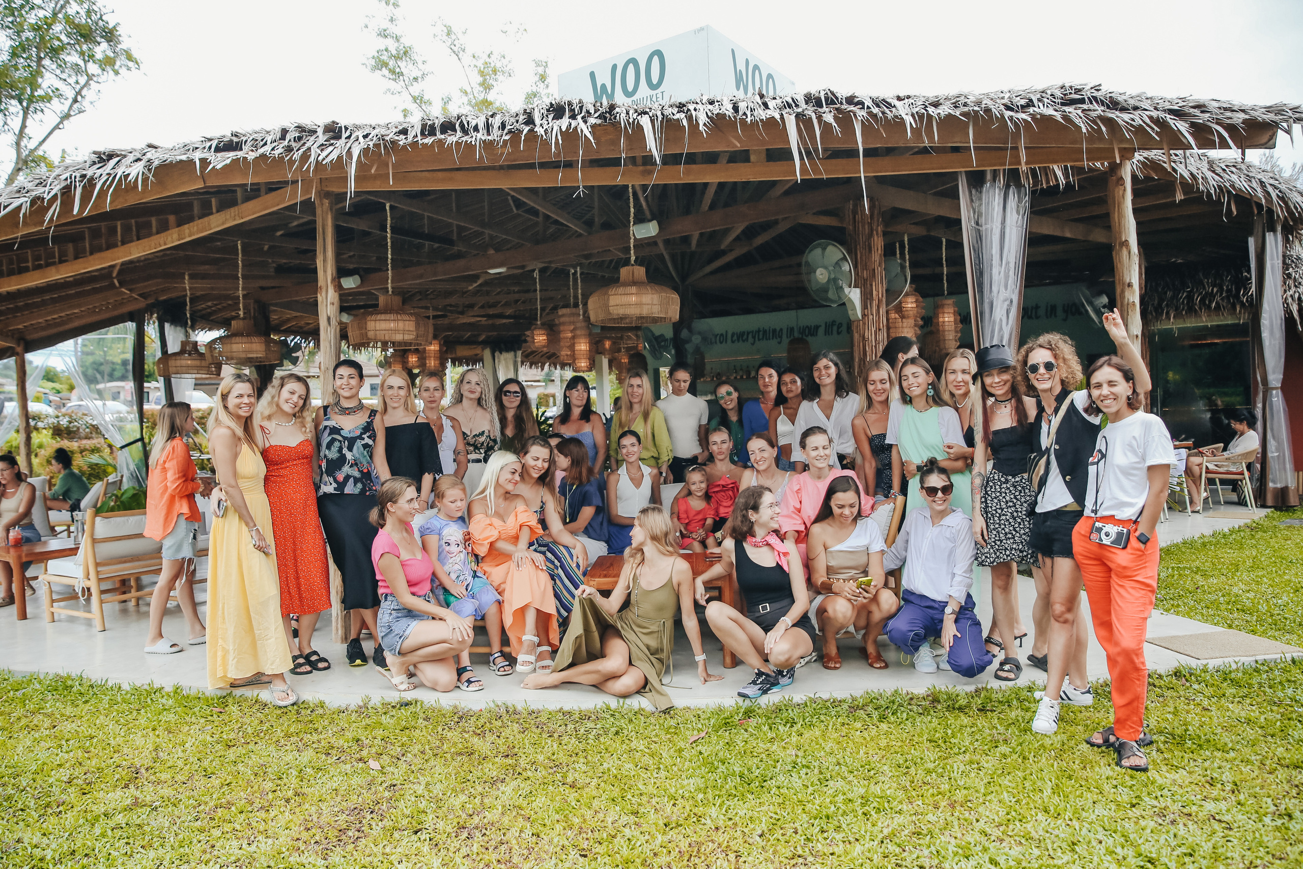 Завтрак женского клуба  Бангтао 10.08.23. Фотограф и видеограф Анна Домашенко