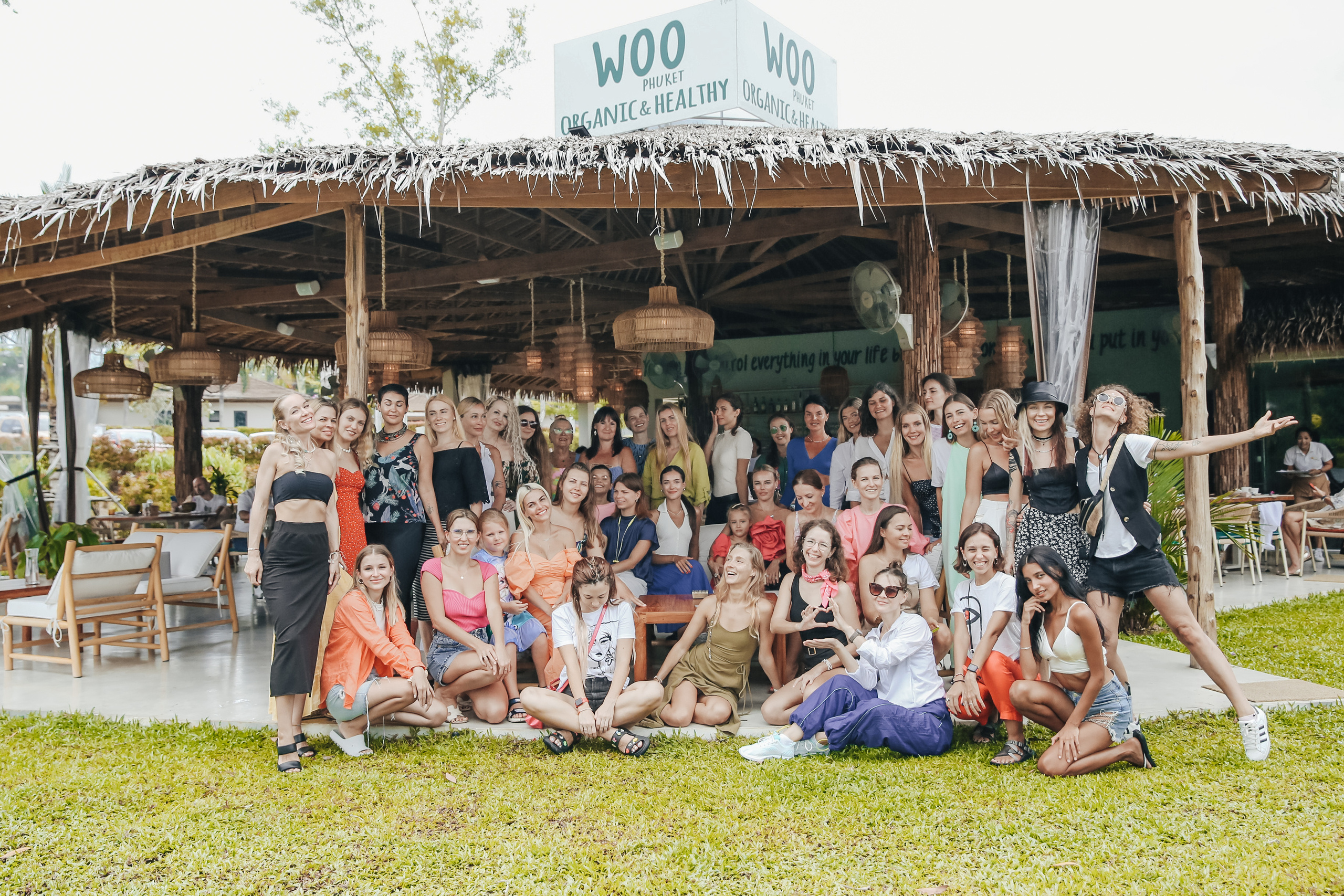 Завтрак женского клуба  Бангтао 10.08.23. Фотограф и видеограф Анна Домашенко