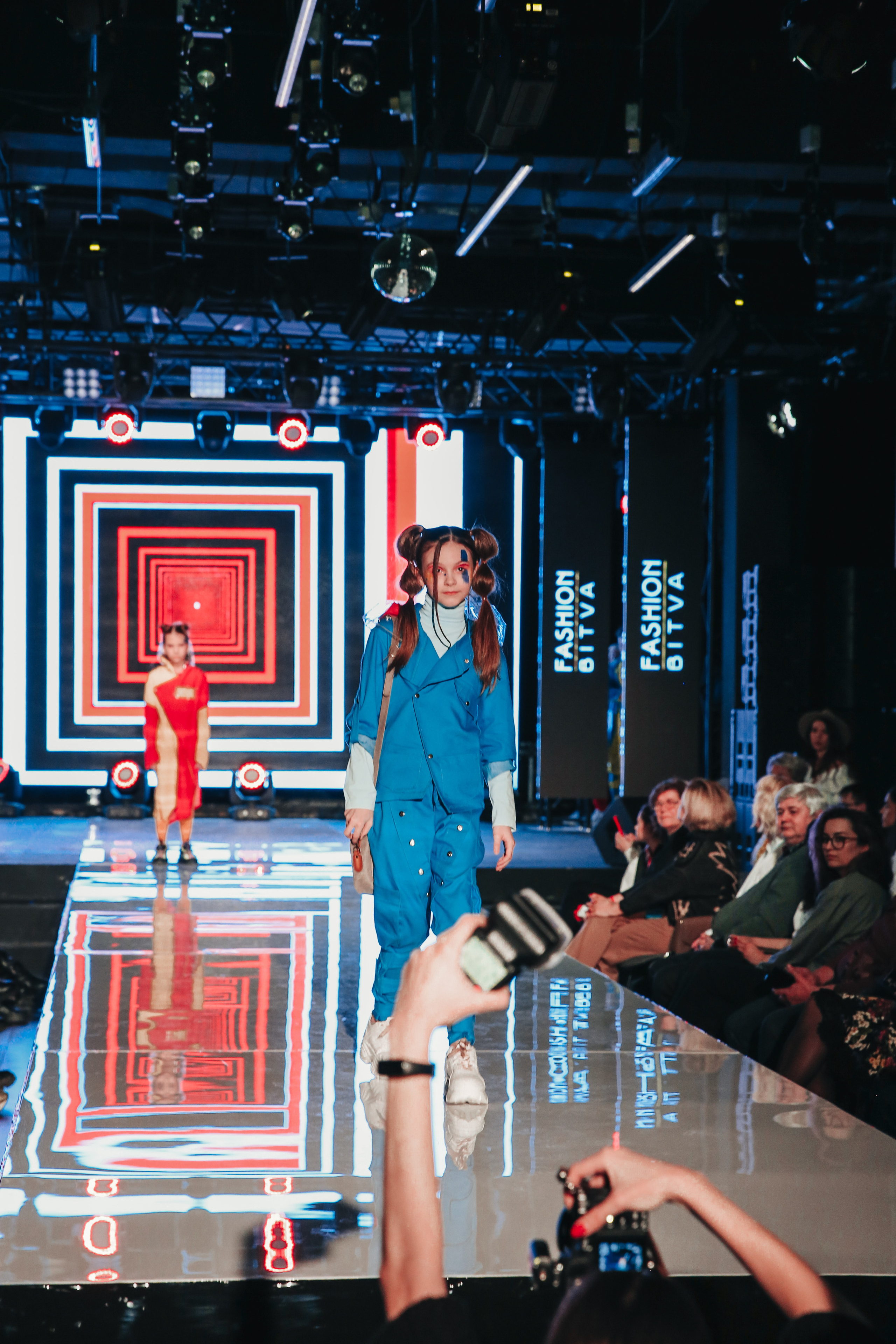 Показ ЯровитХолл. Фотограф и видеограф Анна Домашенко