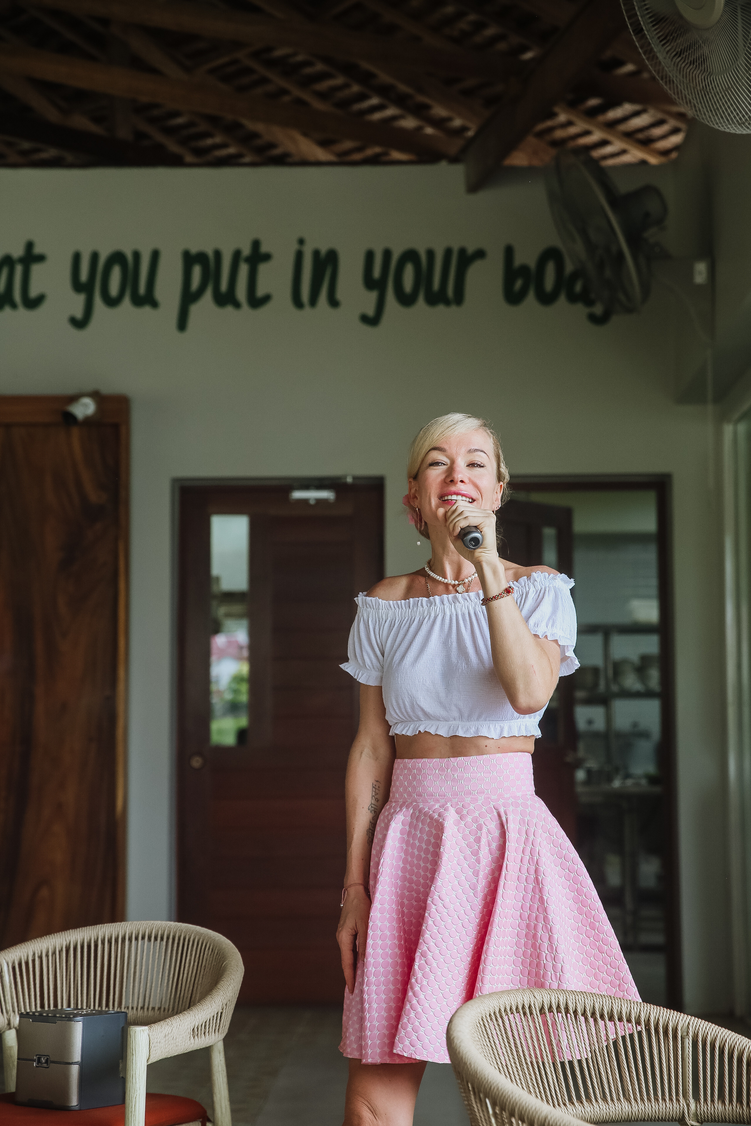 Завтрак женского клуба на Бангтао 3.08.23. Фотограф и видеограф Анна Домашенко