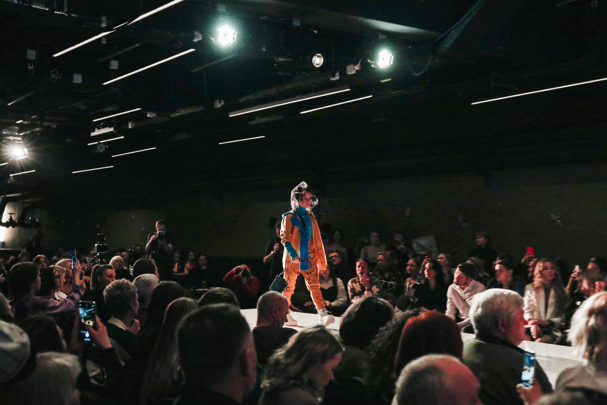 Показ ЯровитХолл. Фотограф и видеограф Анна Домашенко