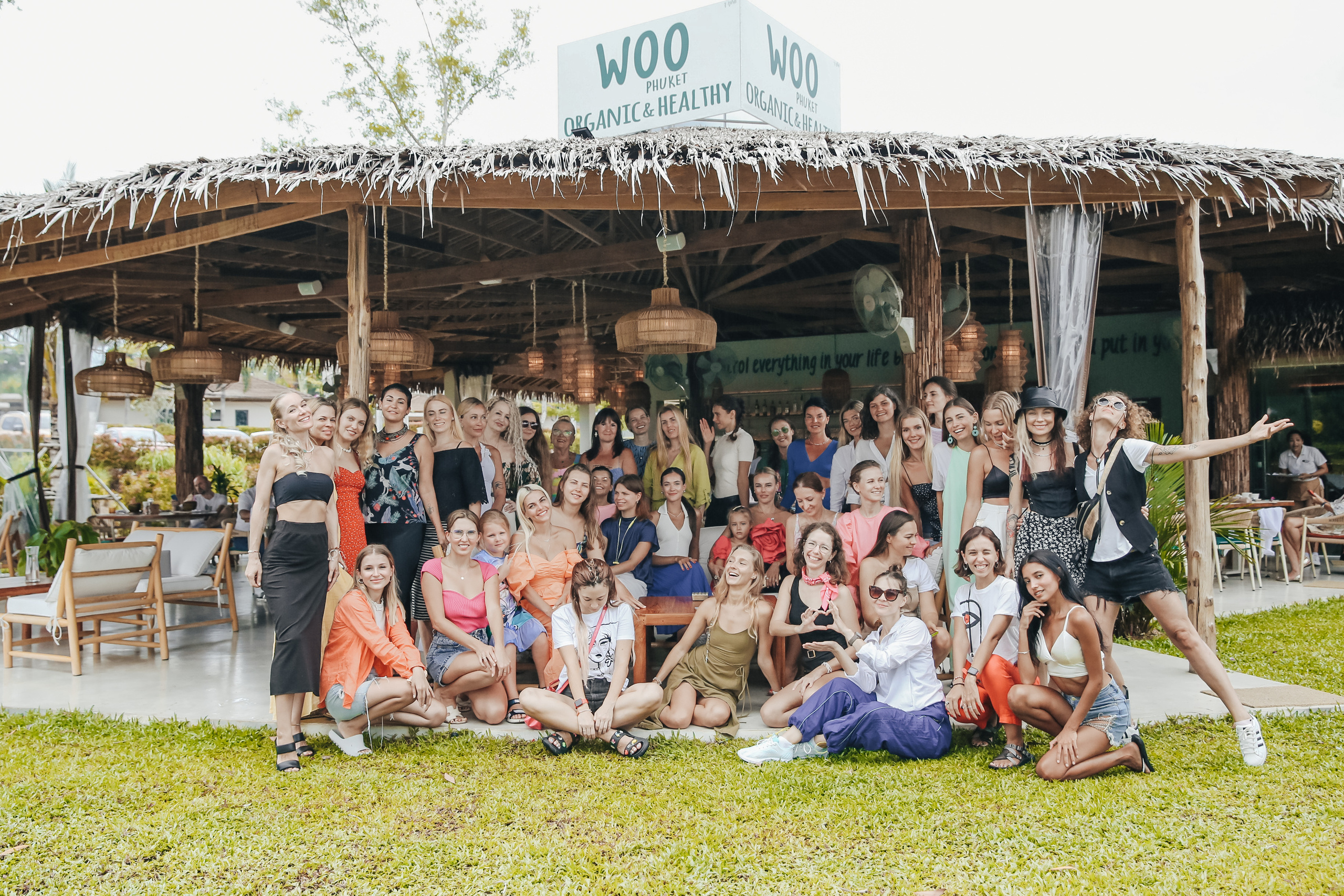 Завтрак женского клуба  Бангтао 10.08.23. Фотограф и видеограф Анна Домашенко