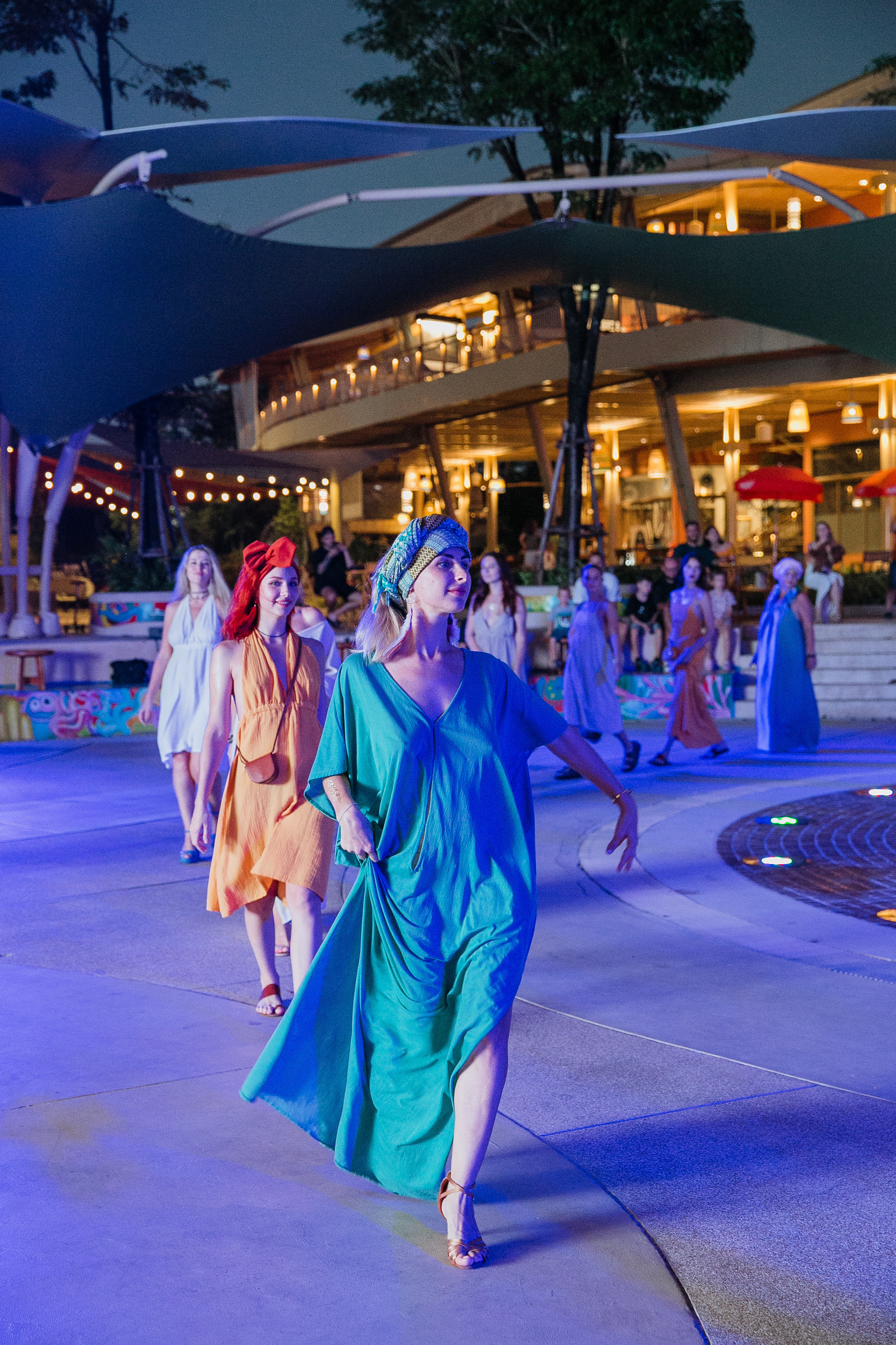 Показ AMORE Бангтао 30.09.23. Фотограф и видеограф Анна Домашенко