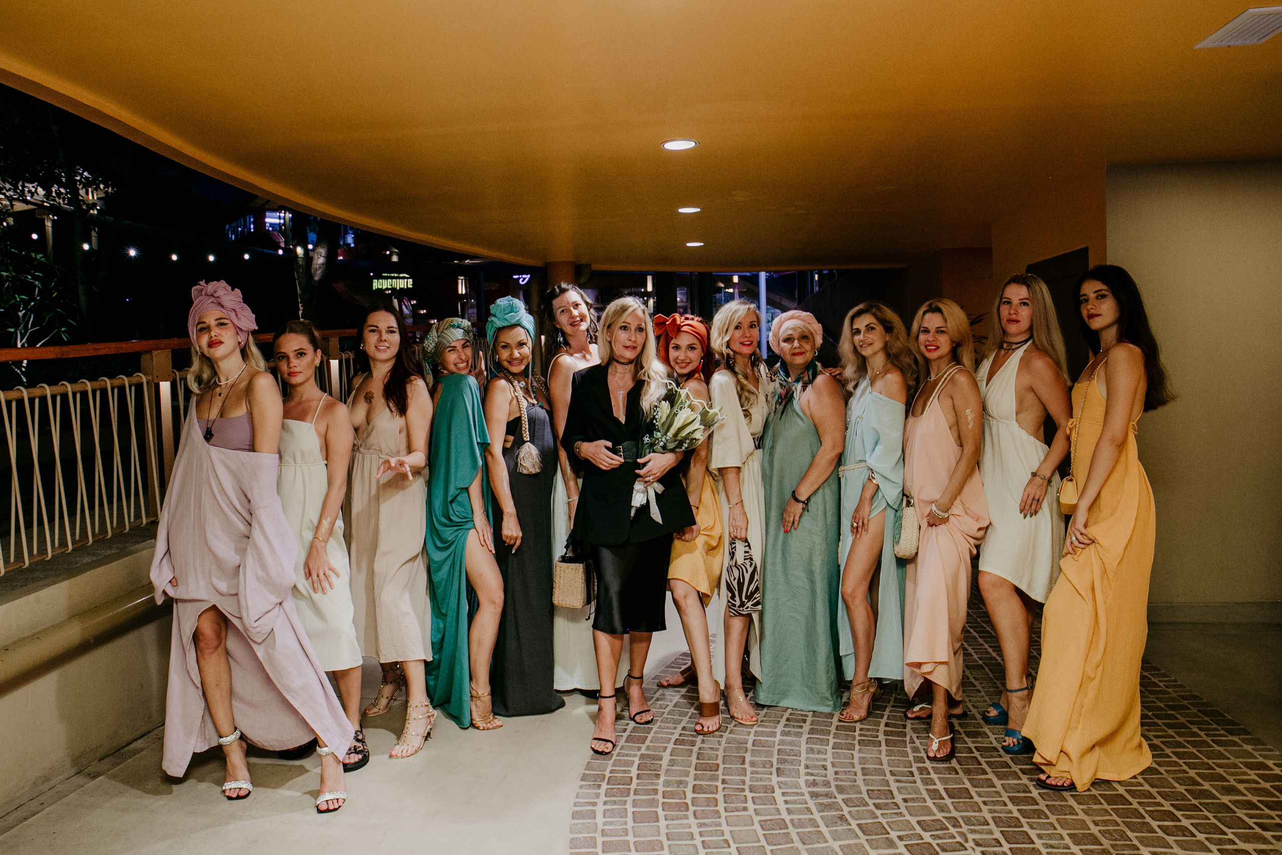 Показ AMORE Бангтао 30.09.23. Фотограф и видеограф Анна Домашенко