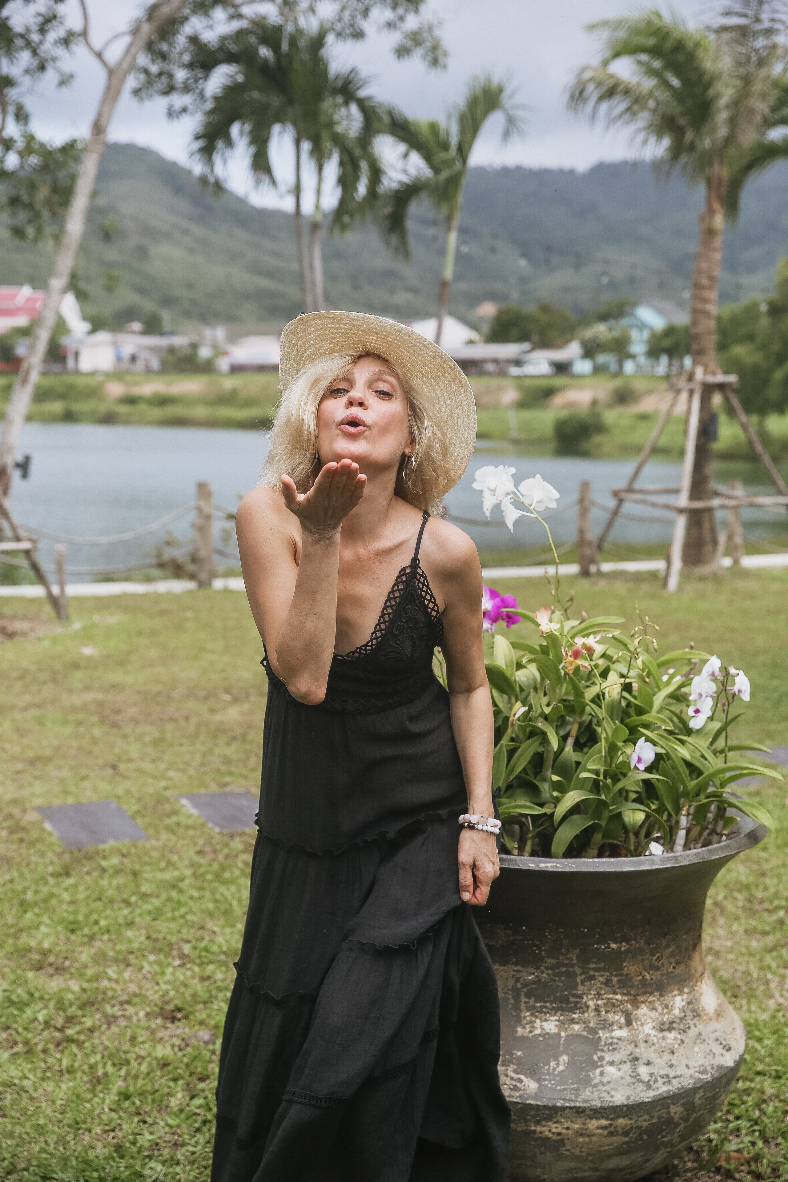 Завтрак женского клуба на Бангтао 3.08.23. Фотограф и видеограф Анна Домашенко