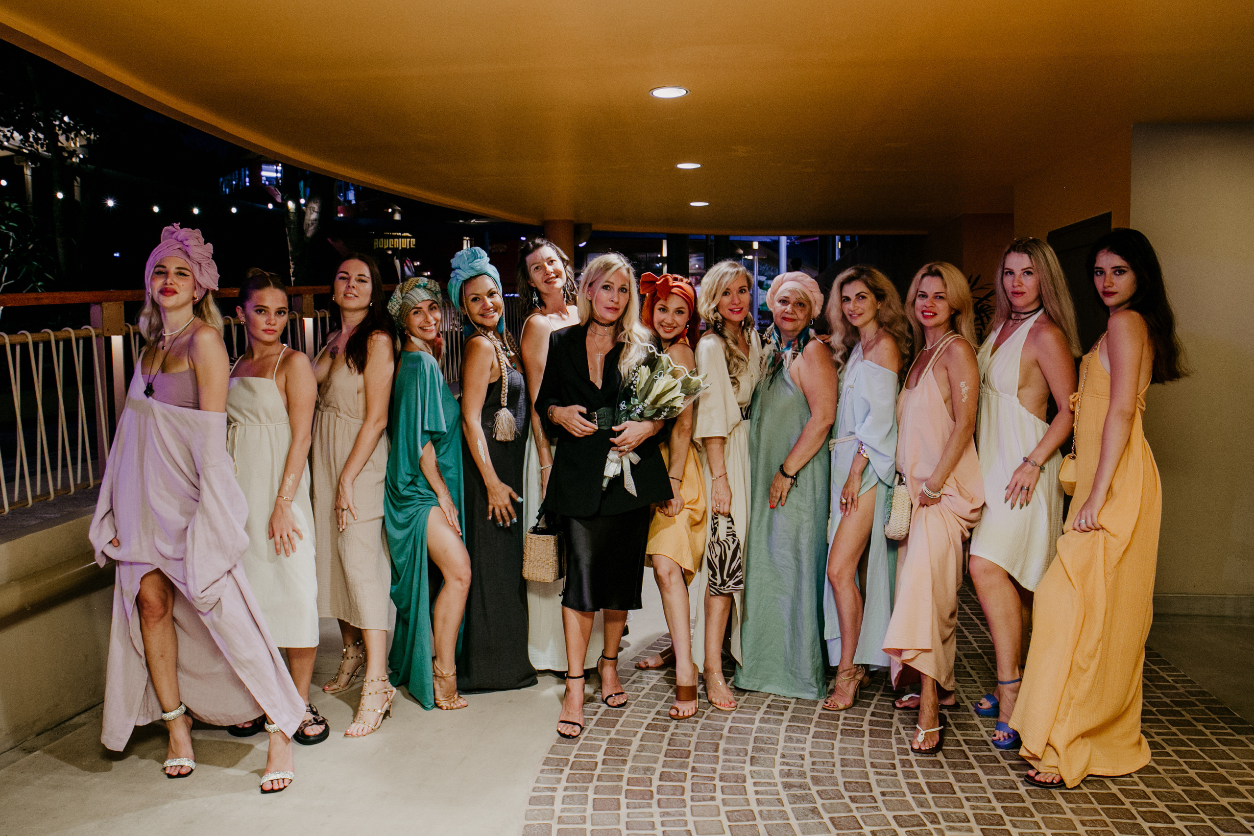 Показ AMORE Бангтао 30.09.23. Фотограф и видеограф Анна Домашенко