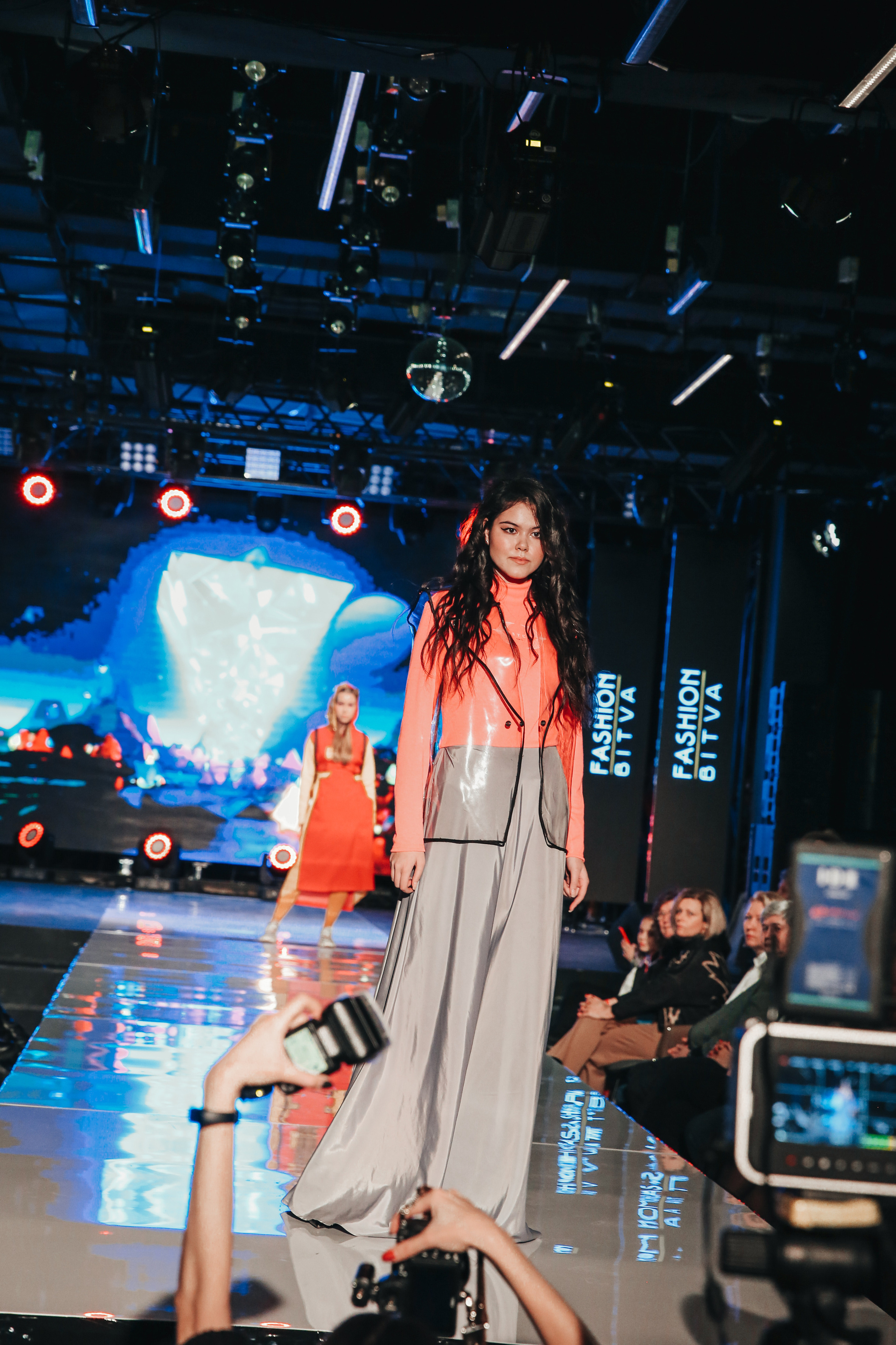 Показ ЯровитХолл. Фотограф и видеограф Анна Домашенко