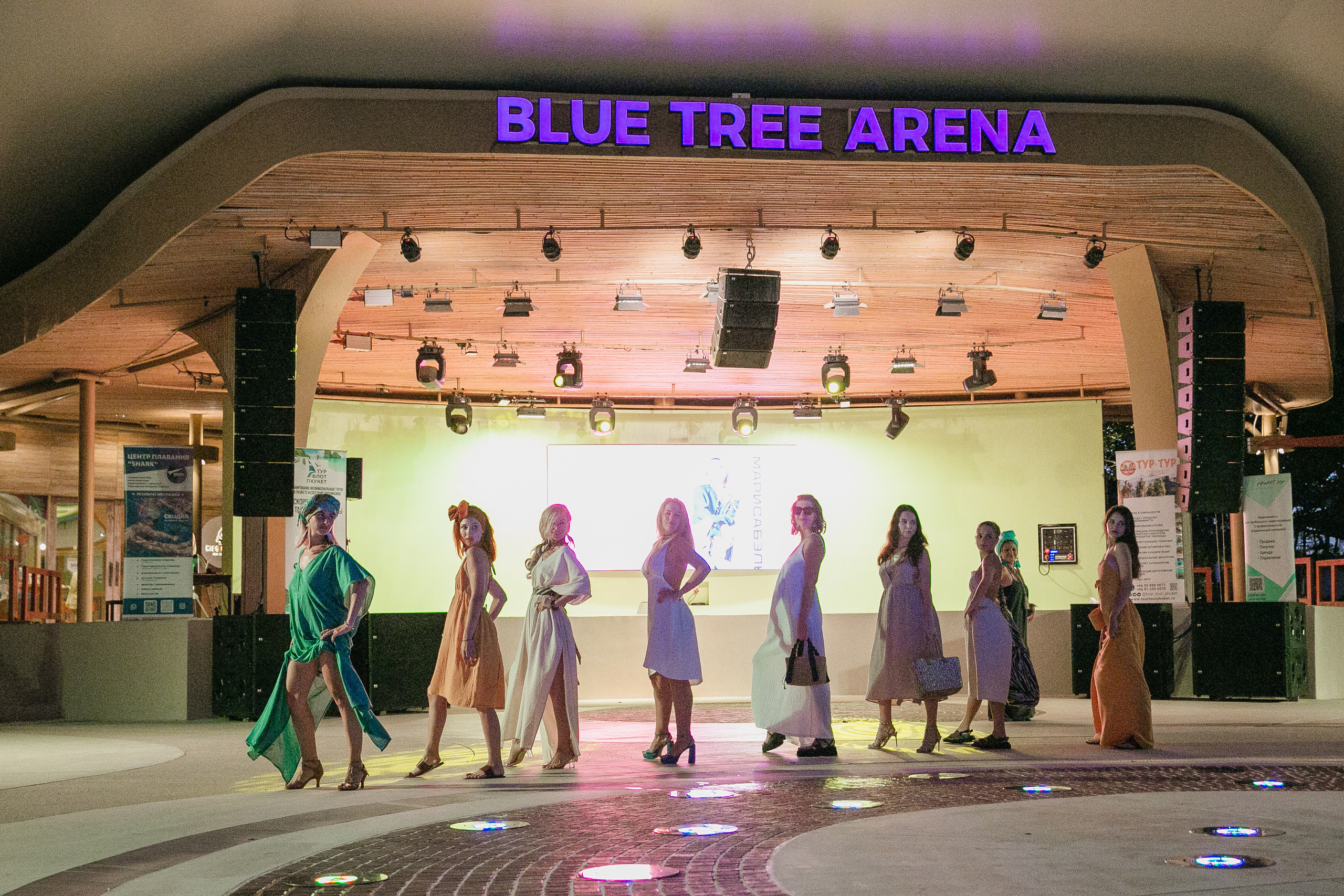 Показ AMORE Бангтао 30.09.23. Фотограф и видеограф Анна Домашенко