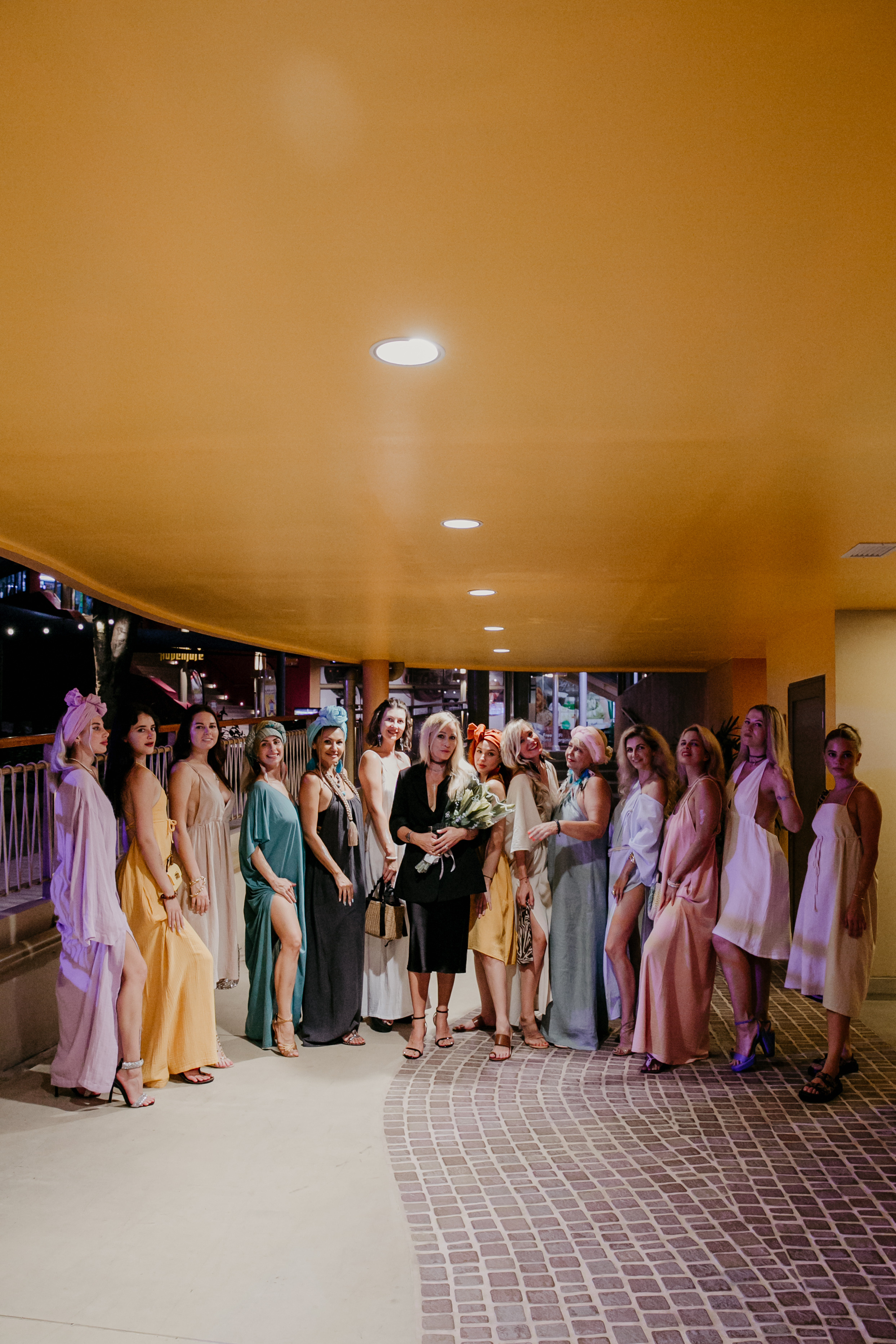 Показ AMORE Бангтао 30.09.23. Фотограф и видеограф Анна Домашенко