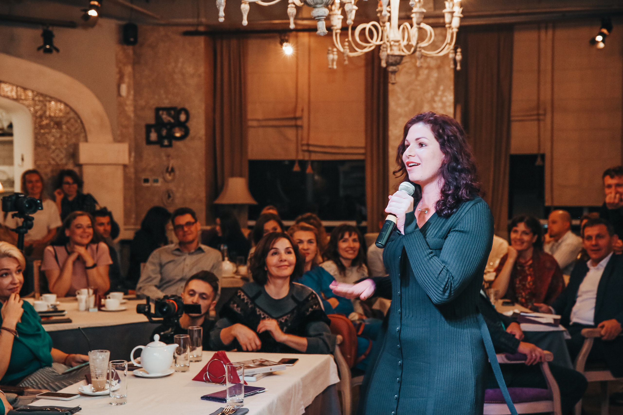 Бизнес ужин с коучем Евгенией Павловской 15.09.21. Фотограф и видеограф Анна Домашенко