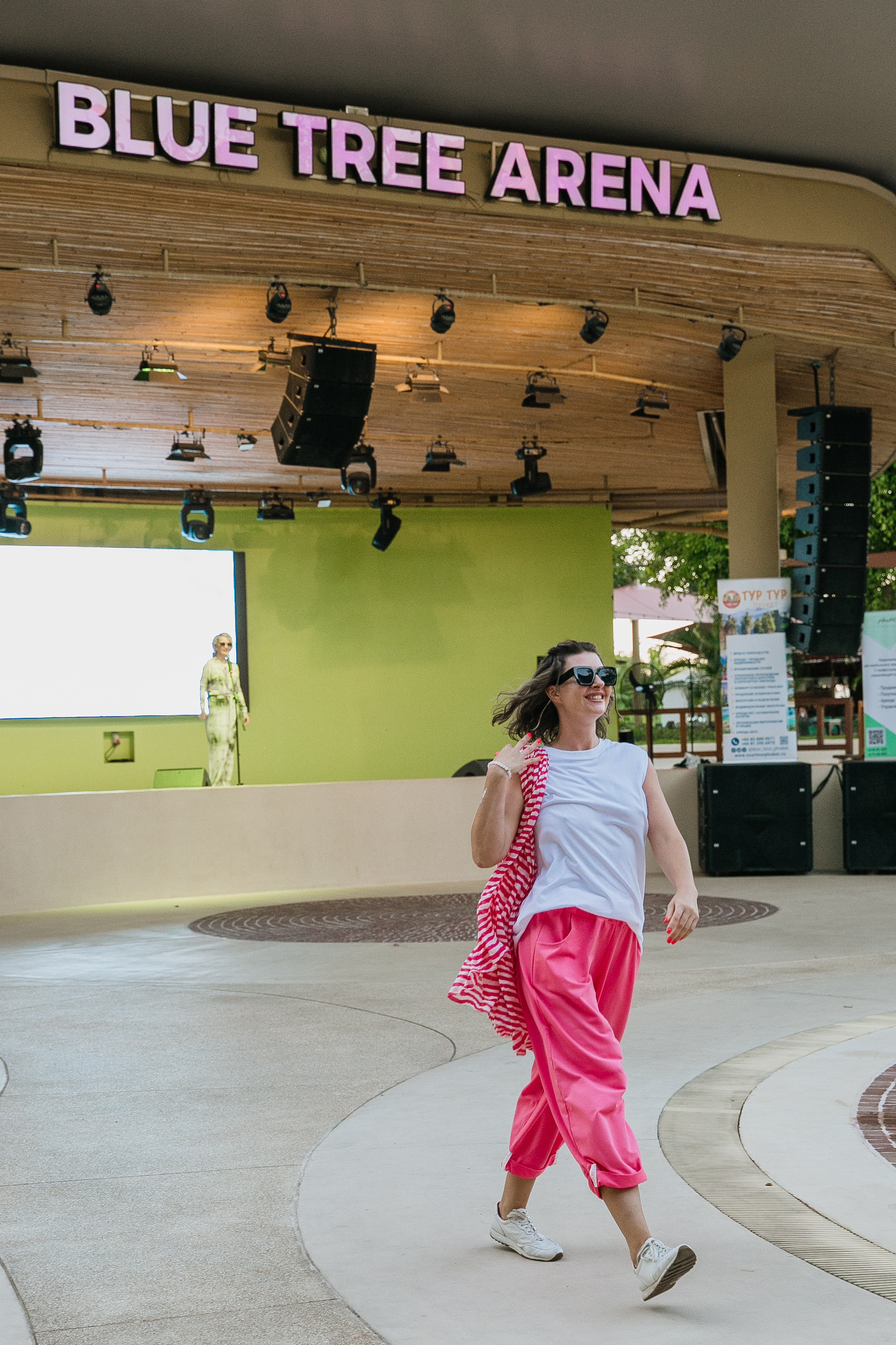 Показ AMORE Бангтао 30.09.23. Фотограф и видеограф Анна Домашенко