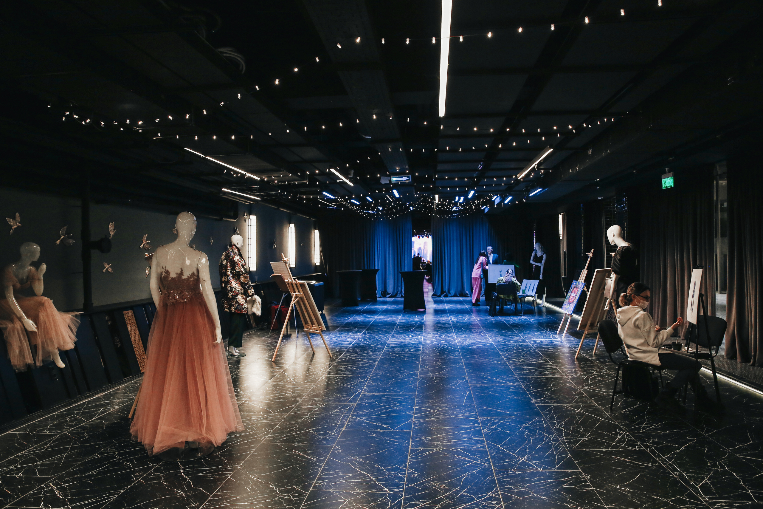 Показ ЯровитХолл. Фотограф и видеограф Анна Домашенко