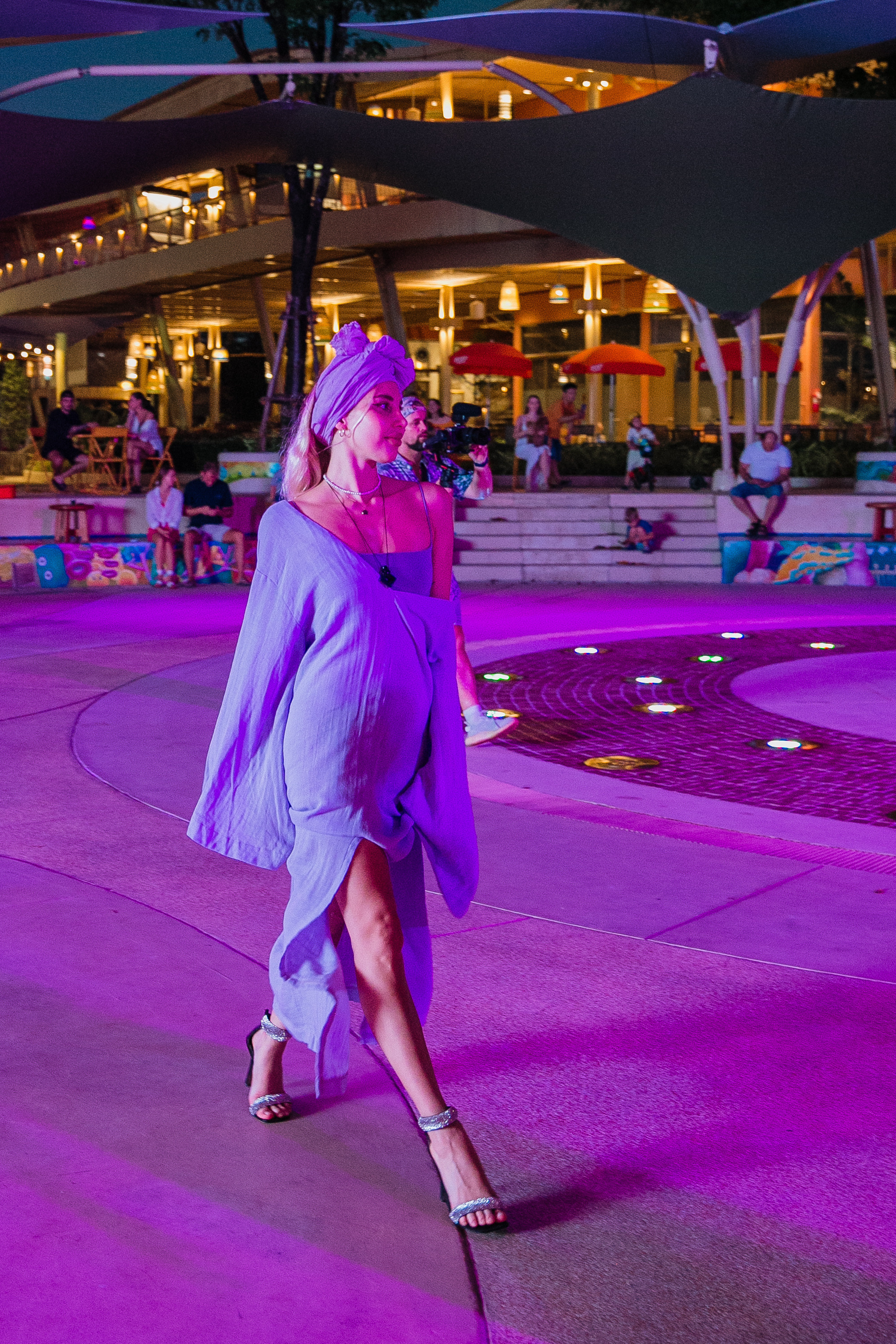 Показ AMORE Бангтао 30.09.23. Фотограф и видеограф Анна Домашенко