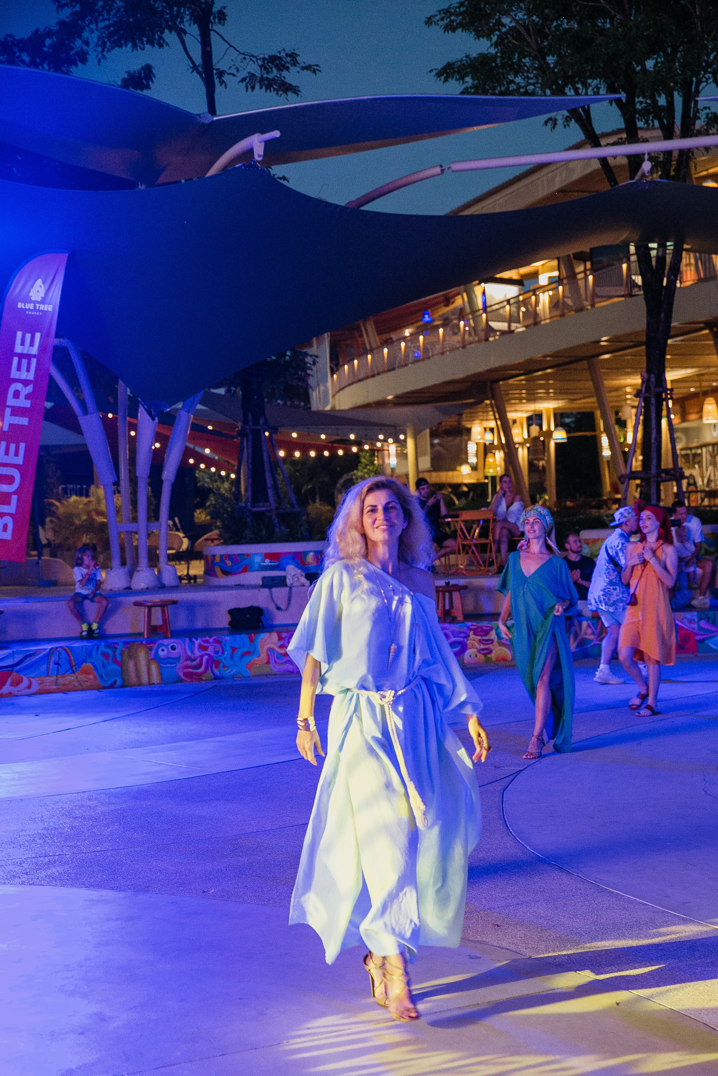 Показ AMORE Бангтао 30.09.23. Фотограф и видеограф Анна Домашенко