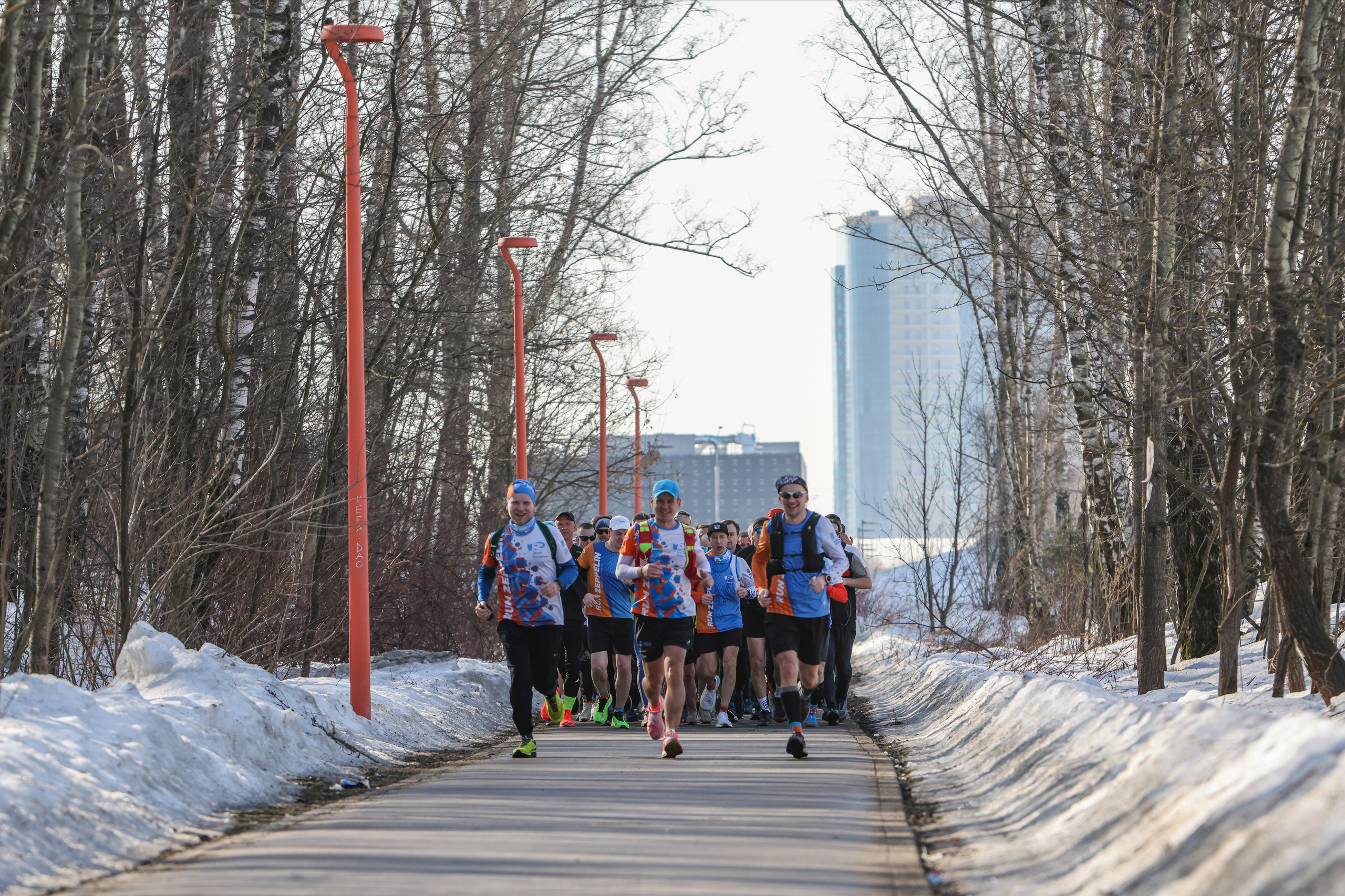 Марафон у дома, Долгопрудный, 15.03.26. Фотограф Сергей Ловкий