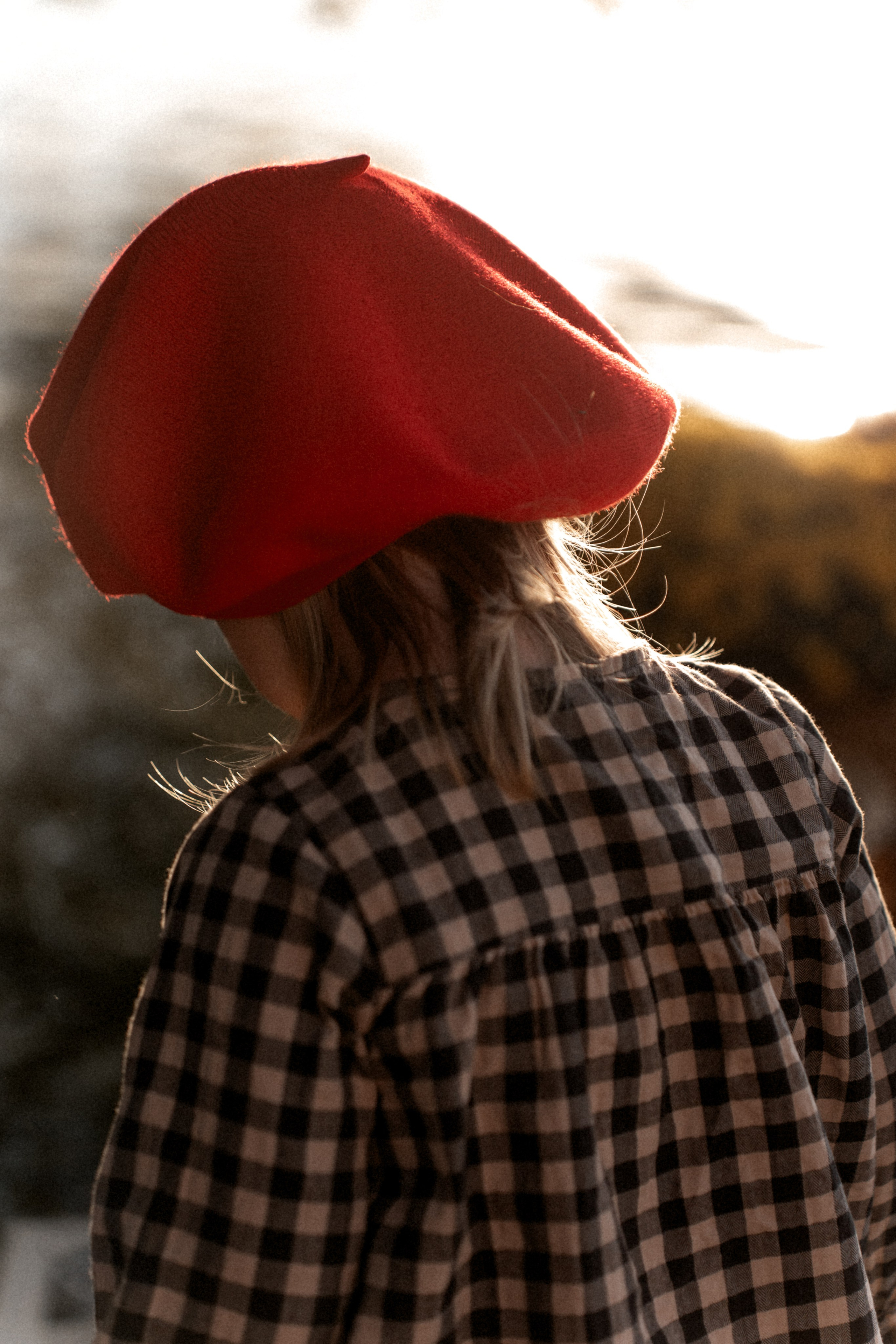 Хризантемовое плаванье маленькой мечтательницы. Ваш семейный фотограф в Минске — Вика Трегубова