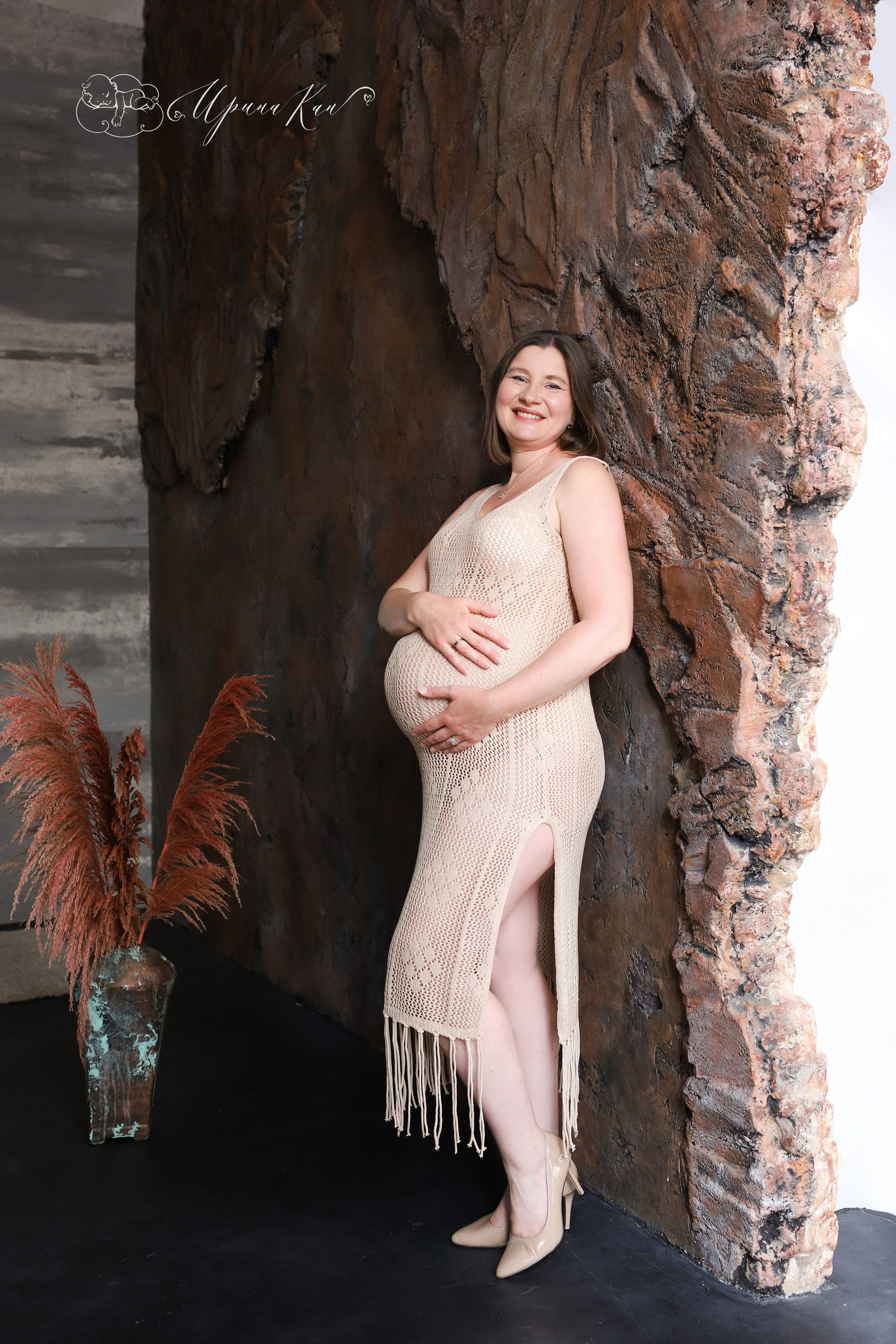 Фотосессия беременных ванна с цветами. Ирина Кан Фотограф новорожденных в Екатеринбурге