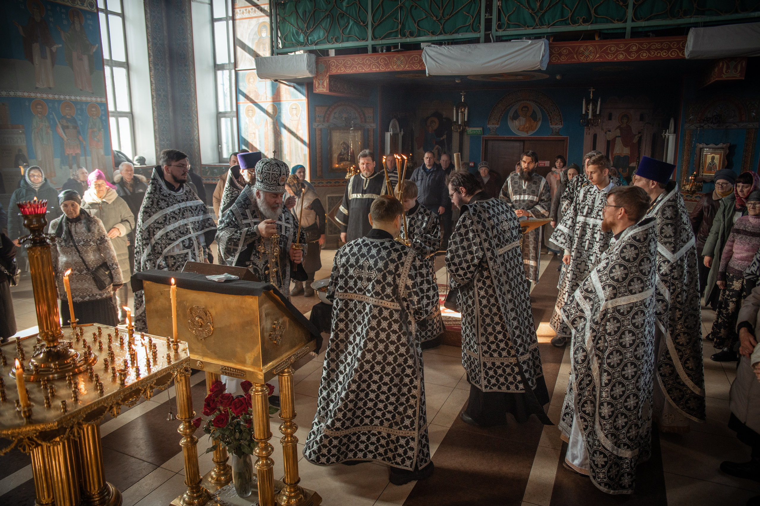 Преждеосвящение Даров. Храм Серафима Саровского. Церковный, семейный и репортажный фотограф Волгоград, Волжский