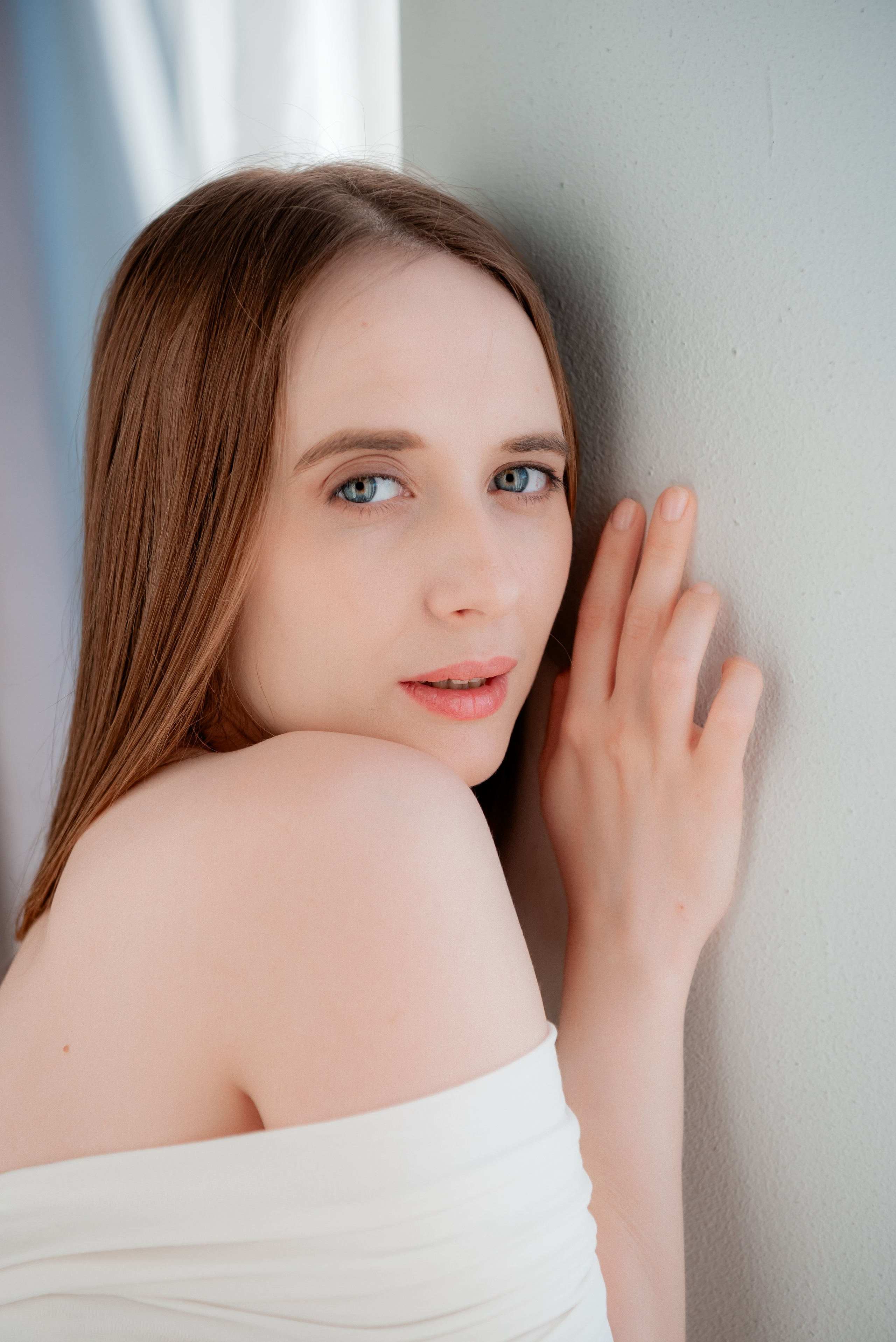 Студийная фотосессиия для девушки в Волгоградской студии Фабрика. Фотограф в Волгограде и Волжском Александр Горбань