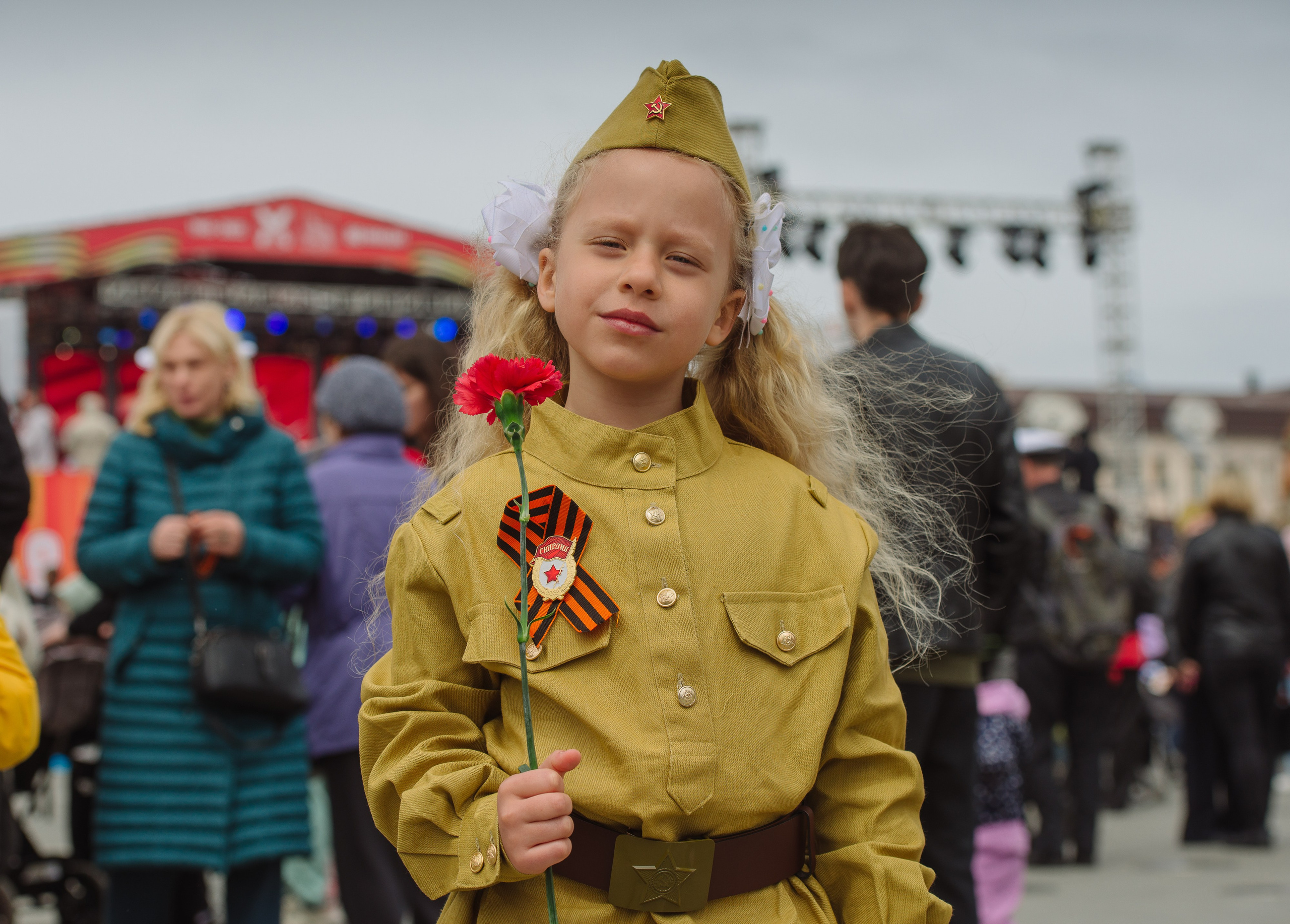 9 мая Центральная плащадь. Фотограф Мария Каюрова