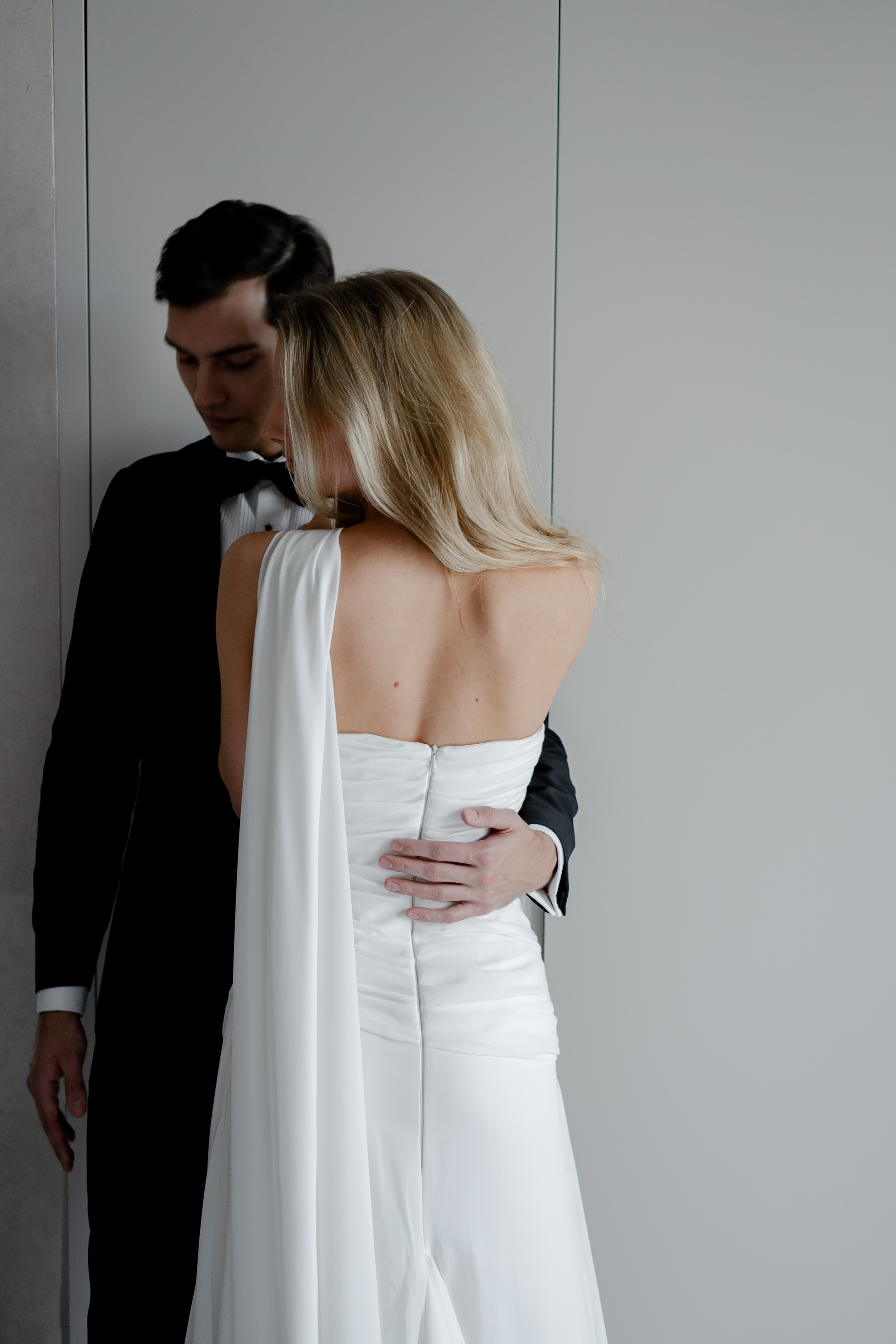 ЭЛЕГАНТНАЯ СВАДБЕНАЯ СЬЕМКА ЖЕНИХА И НЕВЕСТЫ В ДОРОГОМ ОТЕЛЕ САНКТ-ПЕТЕРБУРГА. Профессиональный фотограф, Санкт-Петербург — Виктория Богомолова