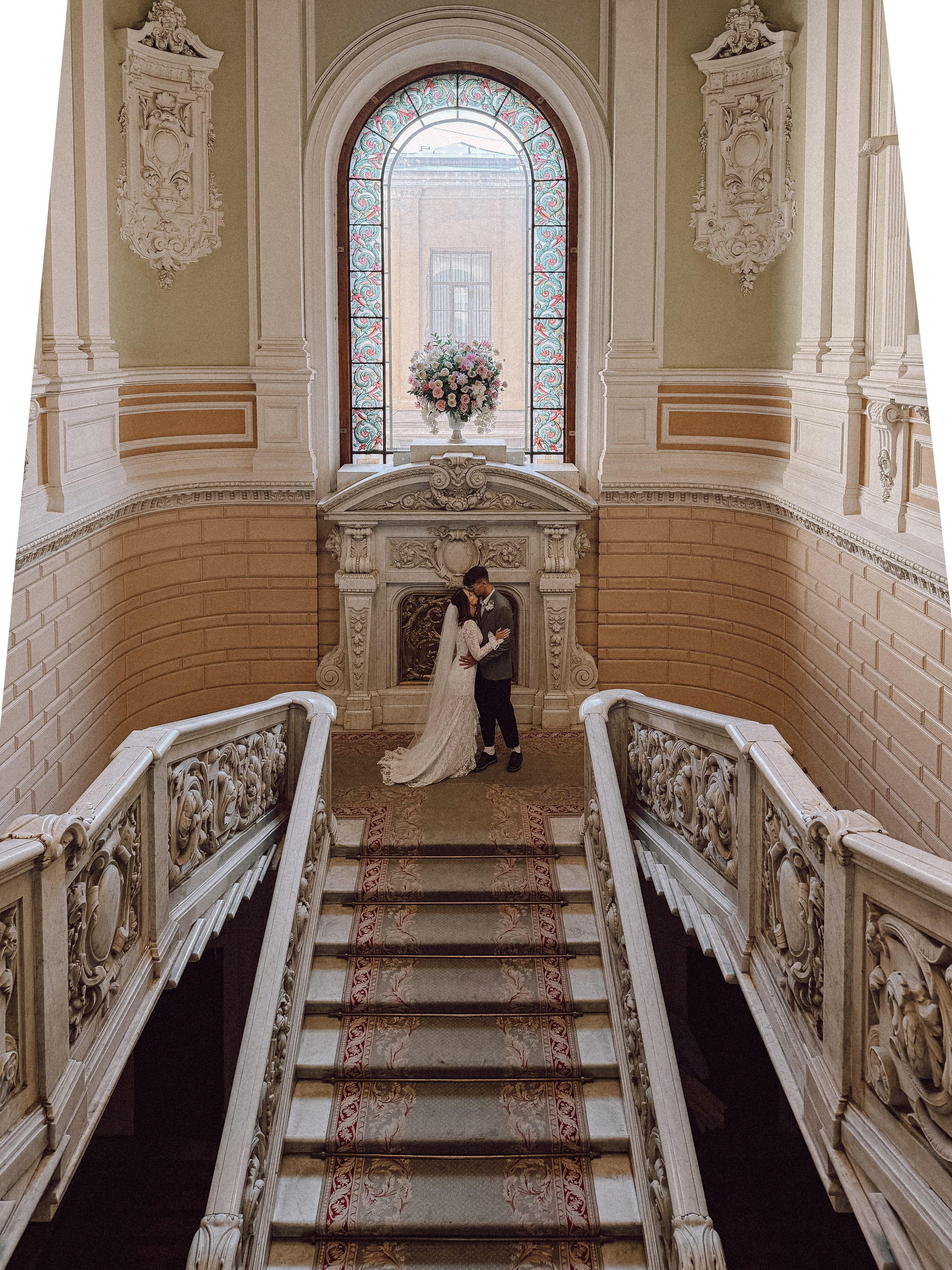 ФОТО НА ТЕЛЕФОН ВО ВРЕМЯ БРАКОСОЧЕТАНИЯ В ПЕРВОМ ДВОРЦЕ И ПРОГУЛКИ. Профессиональный фотограф, Санкт-Петербург — Виктория Богомолова