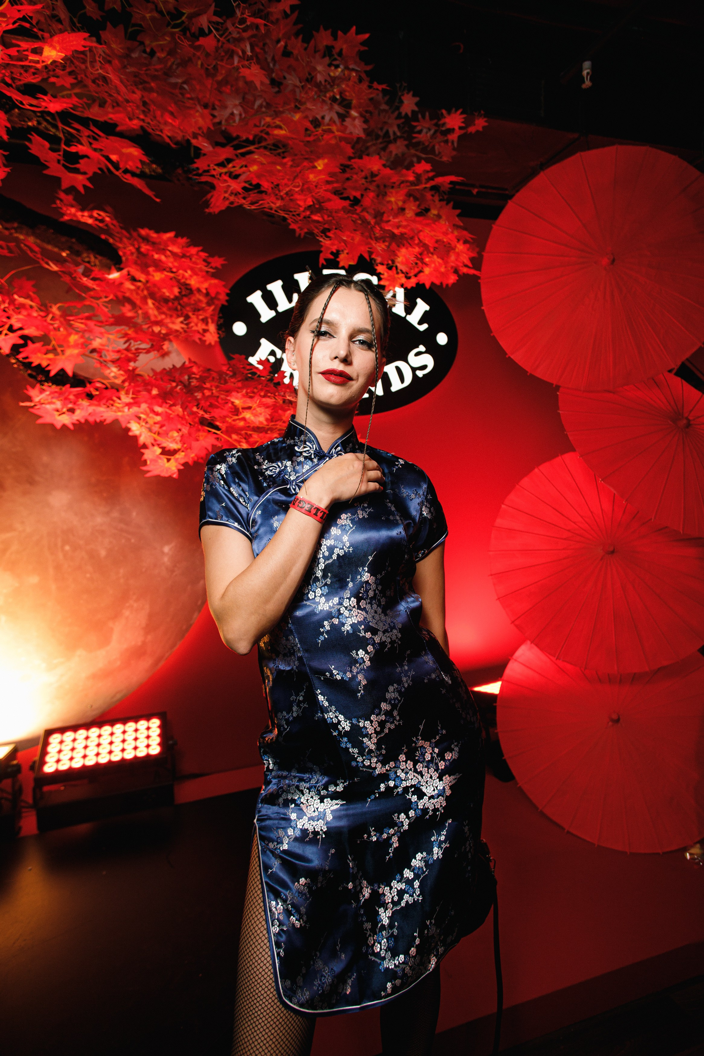 ILLEGAL FRIENDS | ASIA. СВОИ. ФОТООТЧЕТЫ-СОБЫТИЯ-МЕСТА