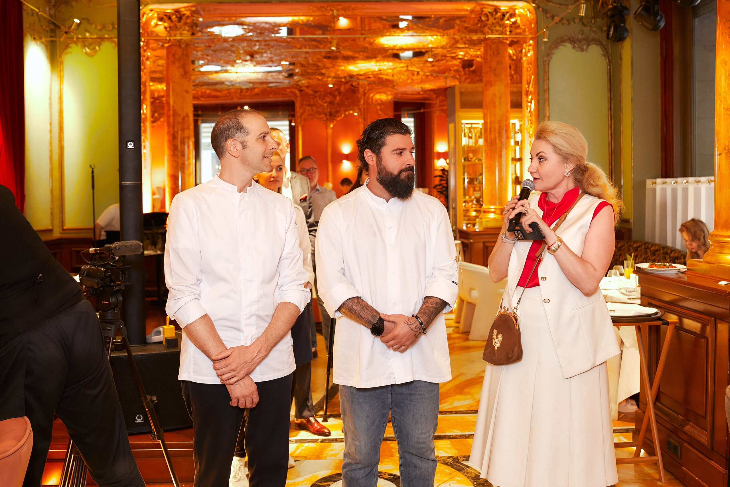 SAVOY. Кот в мешке. Александр Падежов — фотограф в Москве | Репортаж, бизнес, студия, свадьбы, семья