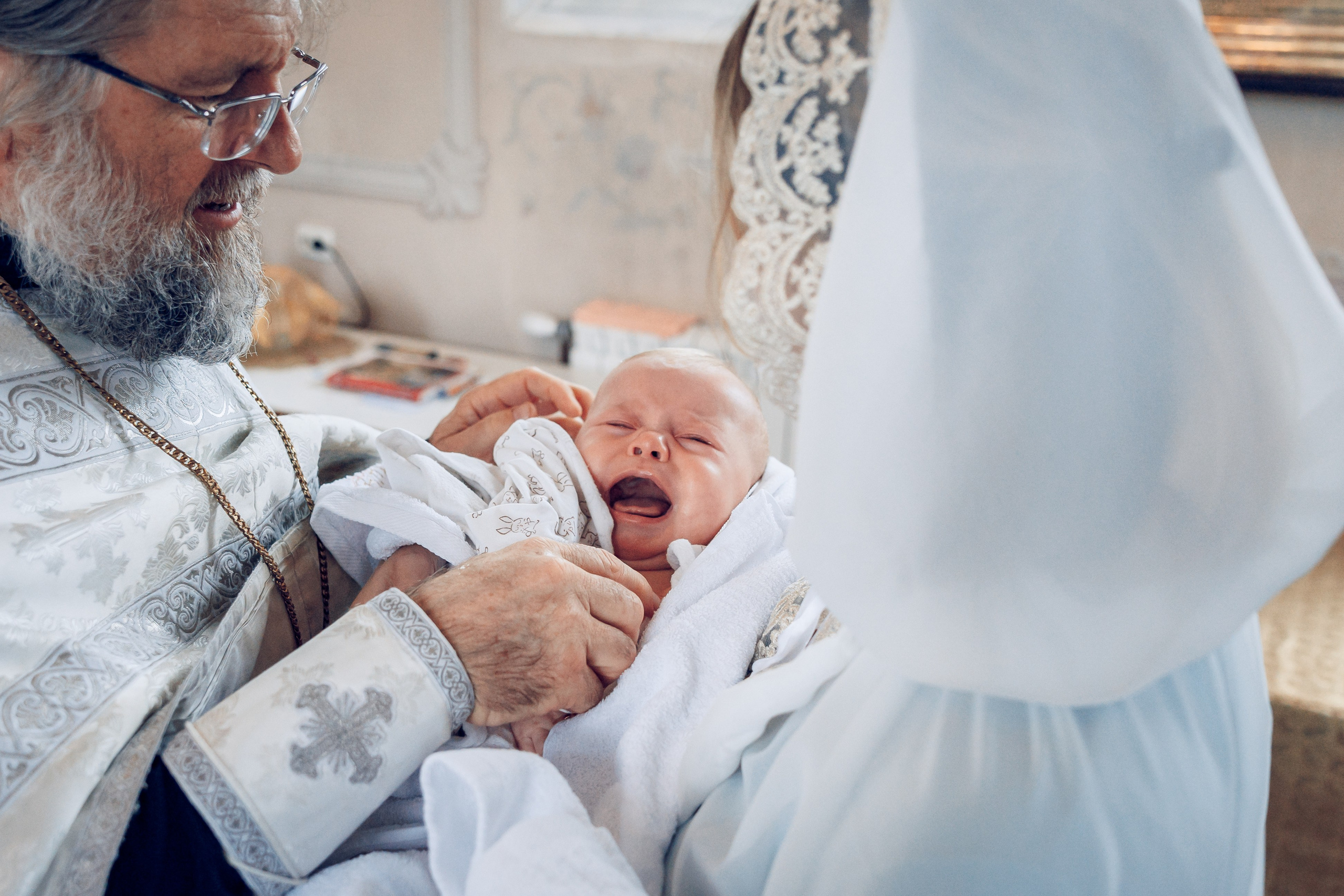 Крещение в Елоховском Богоявленном соборе. Профессиональный фотограф в Москве и Мо Мария Шантарёва