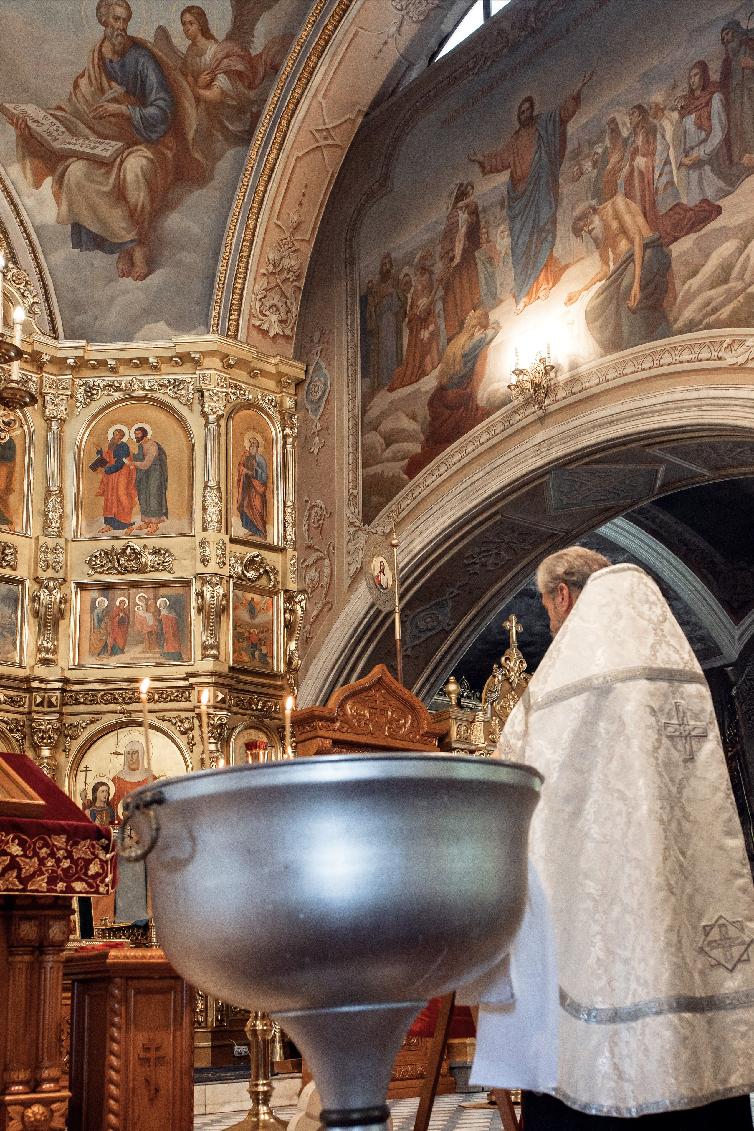 Крещение в Храме Веры, Надежды, Любови и матери их Софии. Профессиональный фотограф в Москве и Мо Мария Шантарёва