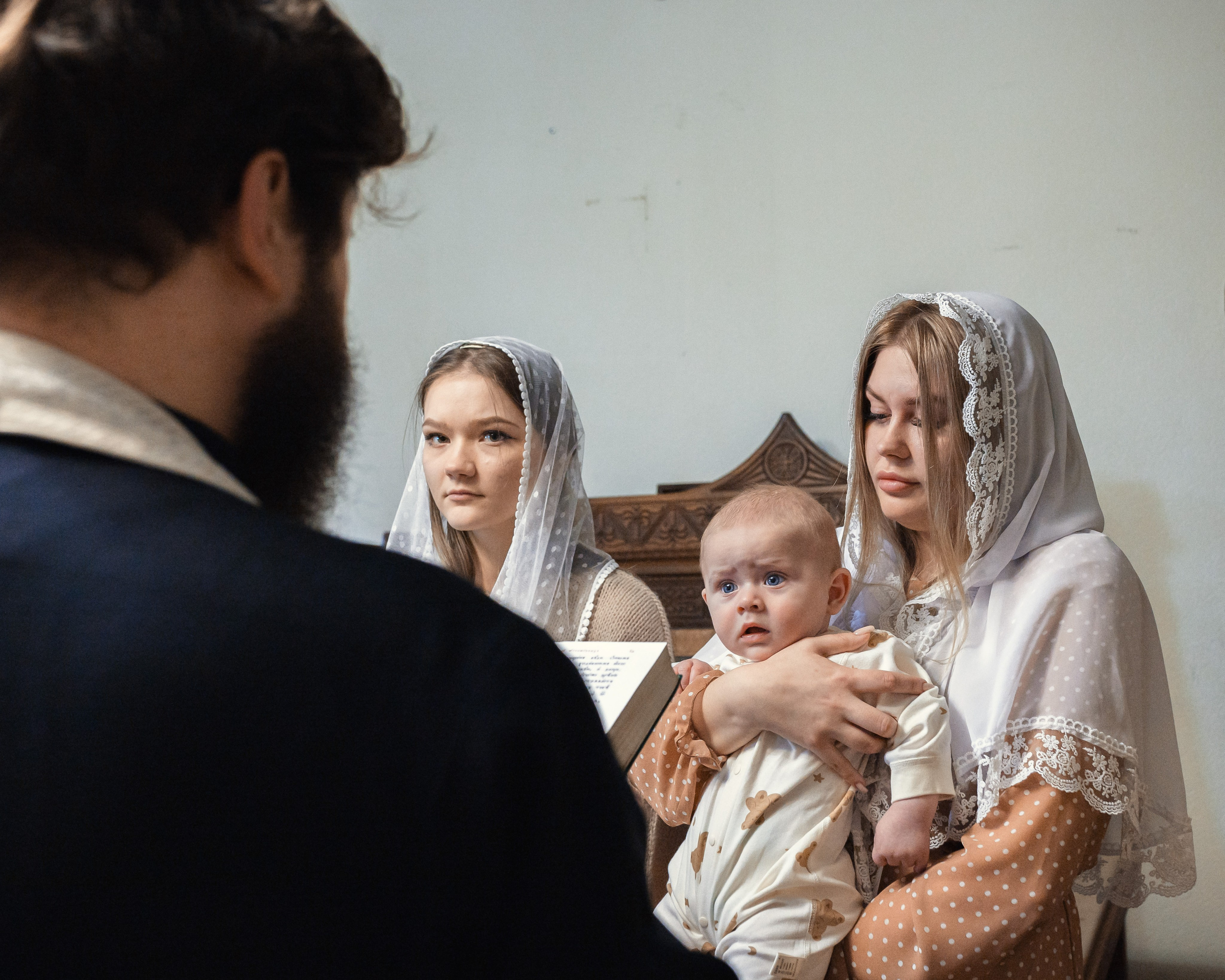 Фотограф на Крещение в Храме Ризоположения Пресвятой Богородицы в Леоново. Профессиональный фотограф в Москве и Мо Мария Шантарёва