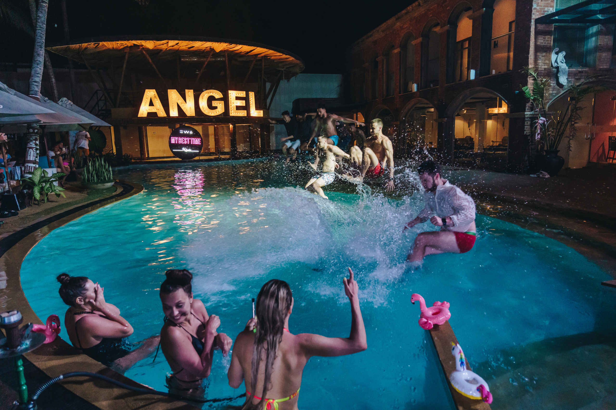 Вечеринка компании EWA в Angel Beach (Унаватуна, Шри-Ланка). Фотограф Марина Каныгина (Федосеева)