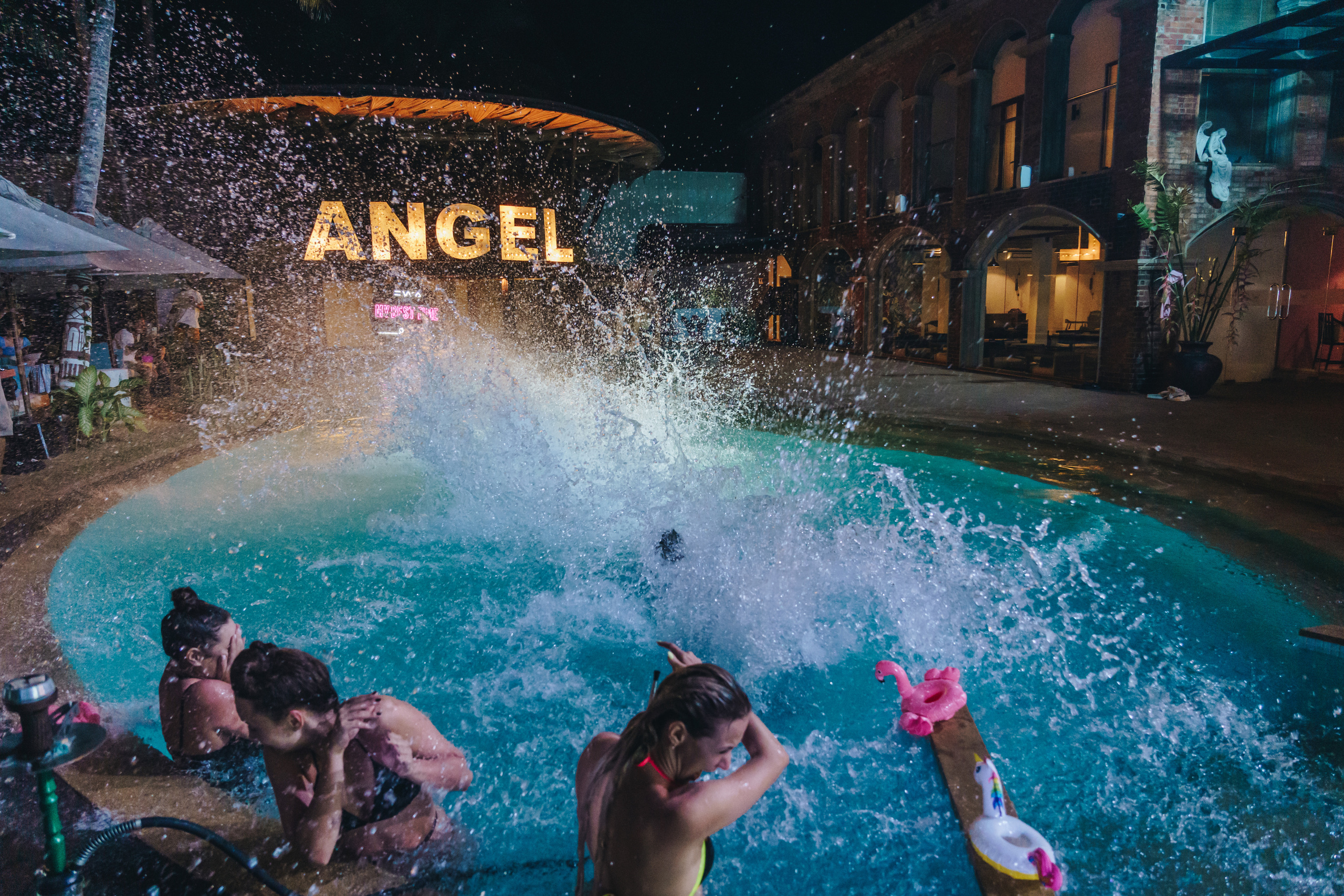 Вечеринка компании EWA в Angel Beach (Унаватуна, Шри-Ланка). Фотограф Марина Каныгина (Федосеева)
