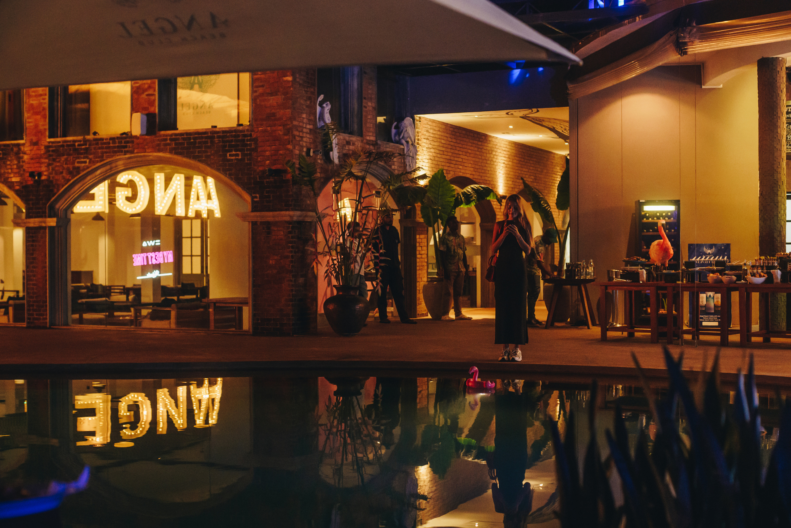 Вечеринка компании EWA в Angel Beach (Унаватуна, Шри-Ланка). Фотограф Марина Каныгина (Федосеева)