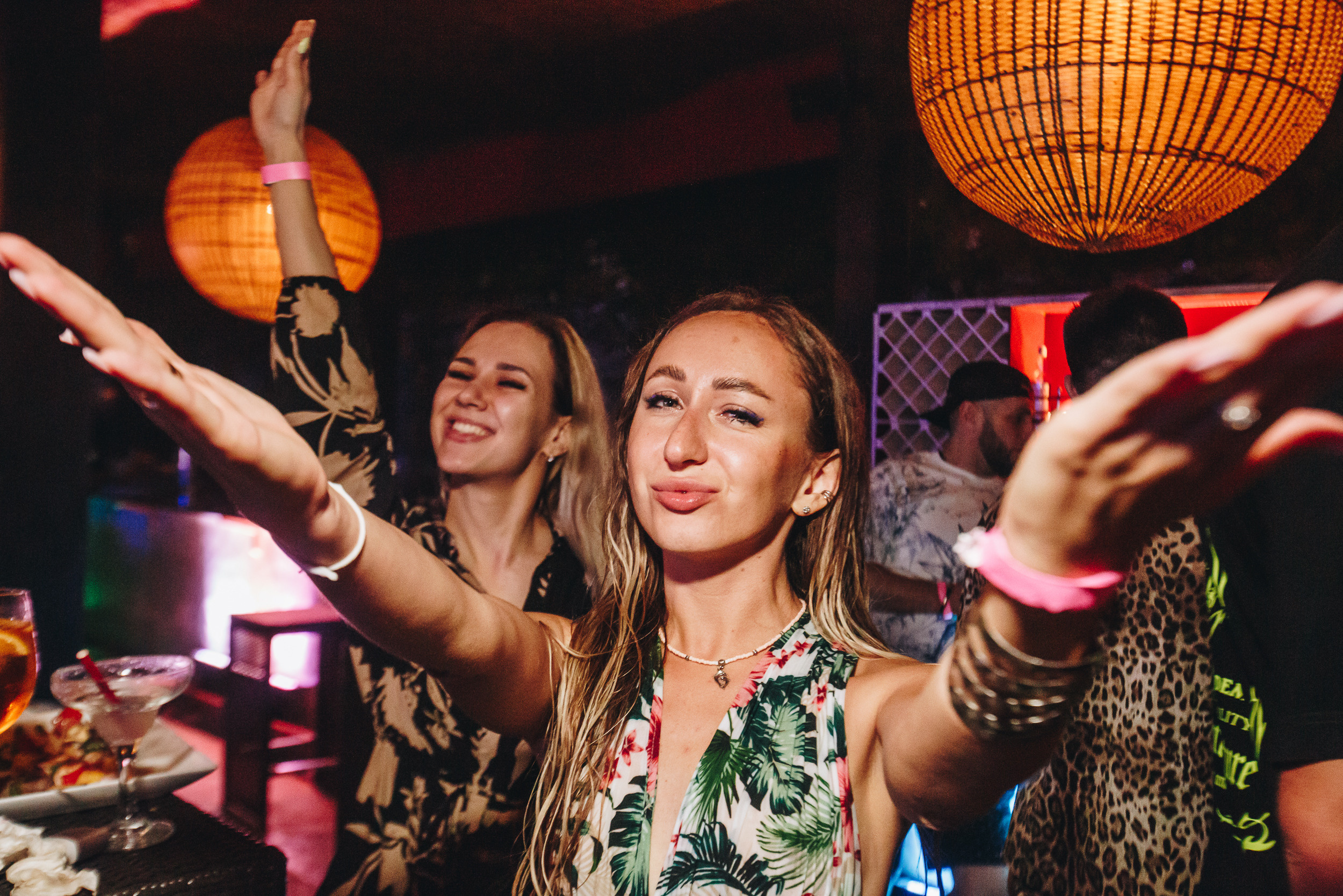 Вечеринка в W15 (Велигама, Шри-Ланка). Фотограф Марина Каныгина (Федосеева)