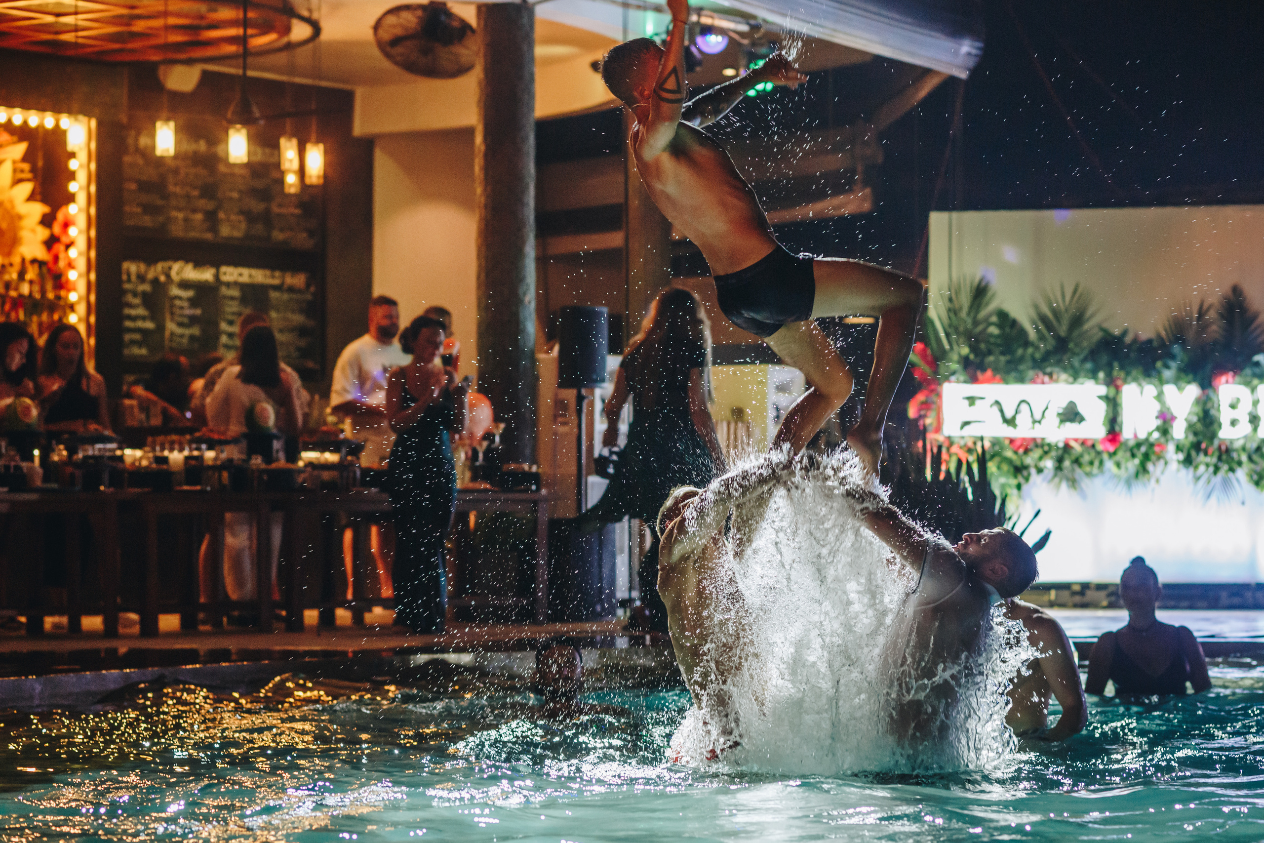 Вечеринка компании EWA в Angel Beach (Унаватуна, Шри-Ланка). Фотограф Марина Каныгина (Федосеева)