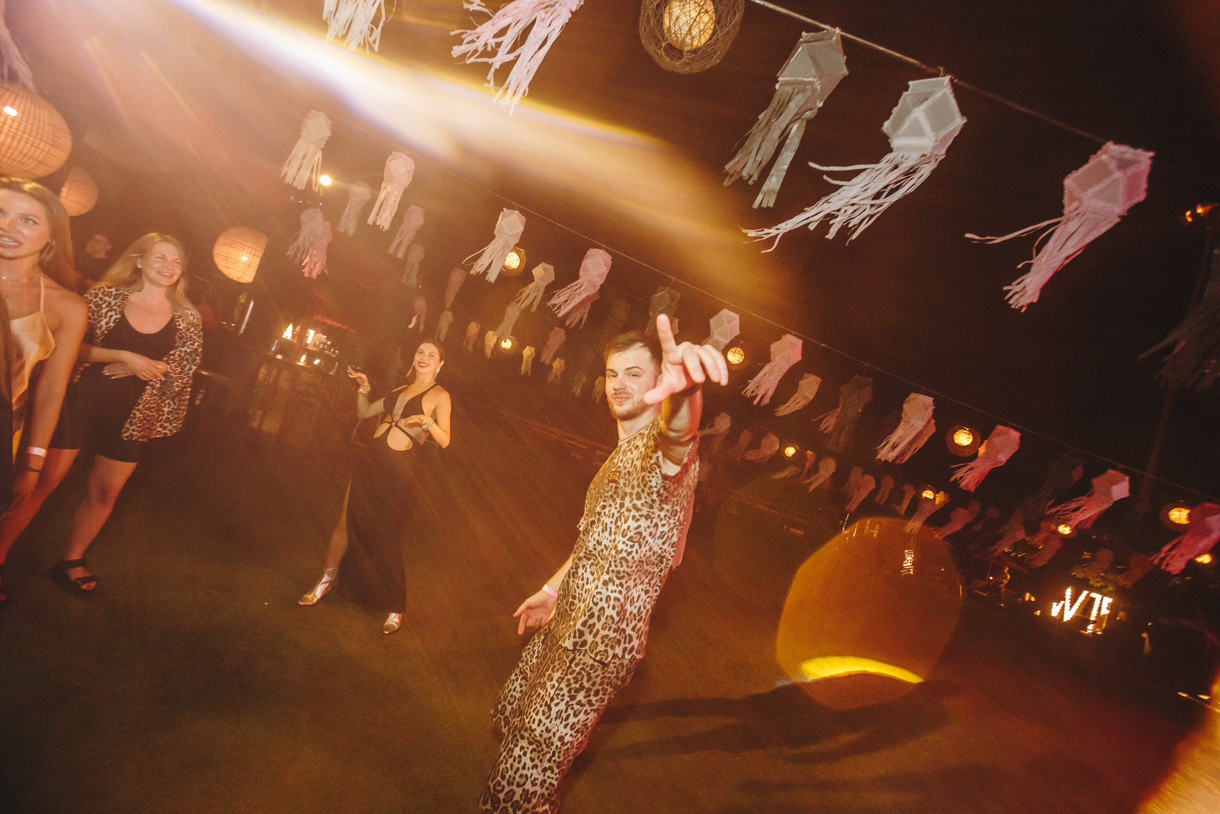 Вечеринка в W15 (Велигама, Шри-Ланка). Фотограф Марина Каныгина (Федосеева)