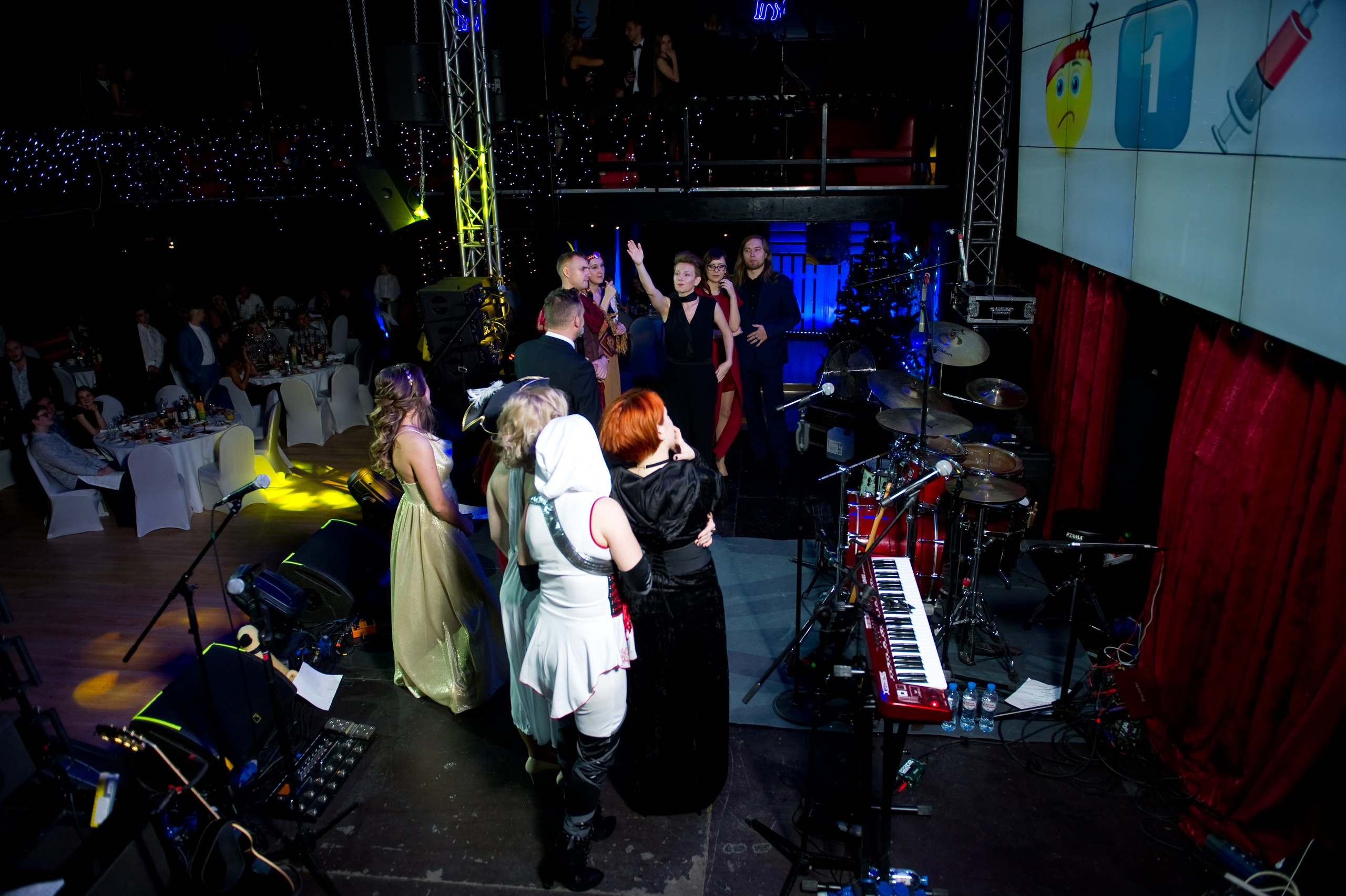 Новогодний корпоратив Summit. Репортажный фотограф и видеограф Слава Думчев. Тимбилдинги, отчетники, корпоративы