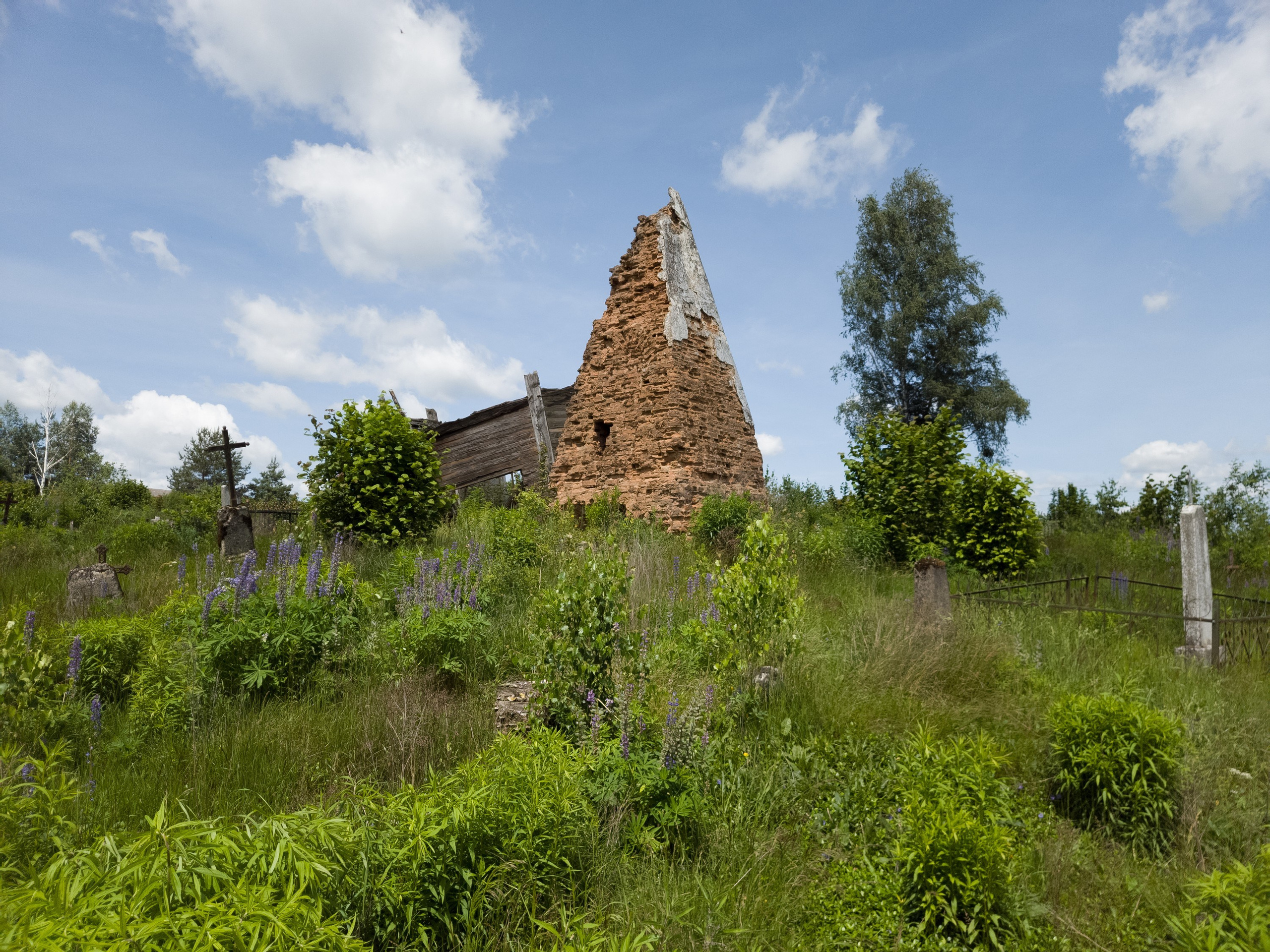 Home.land. Künstler Verstecktoff