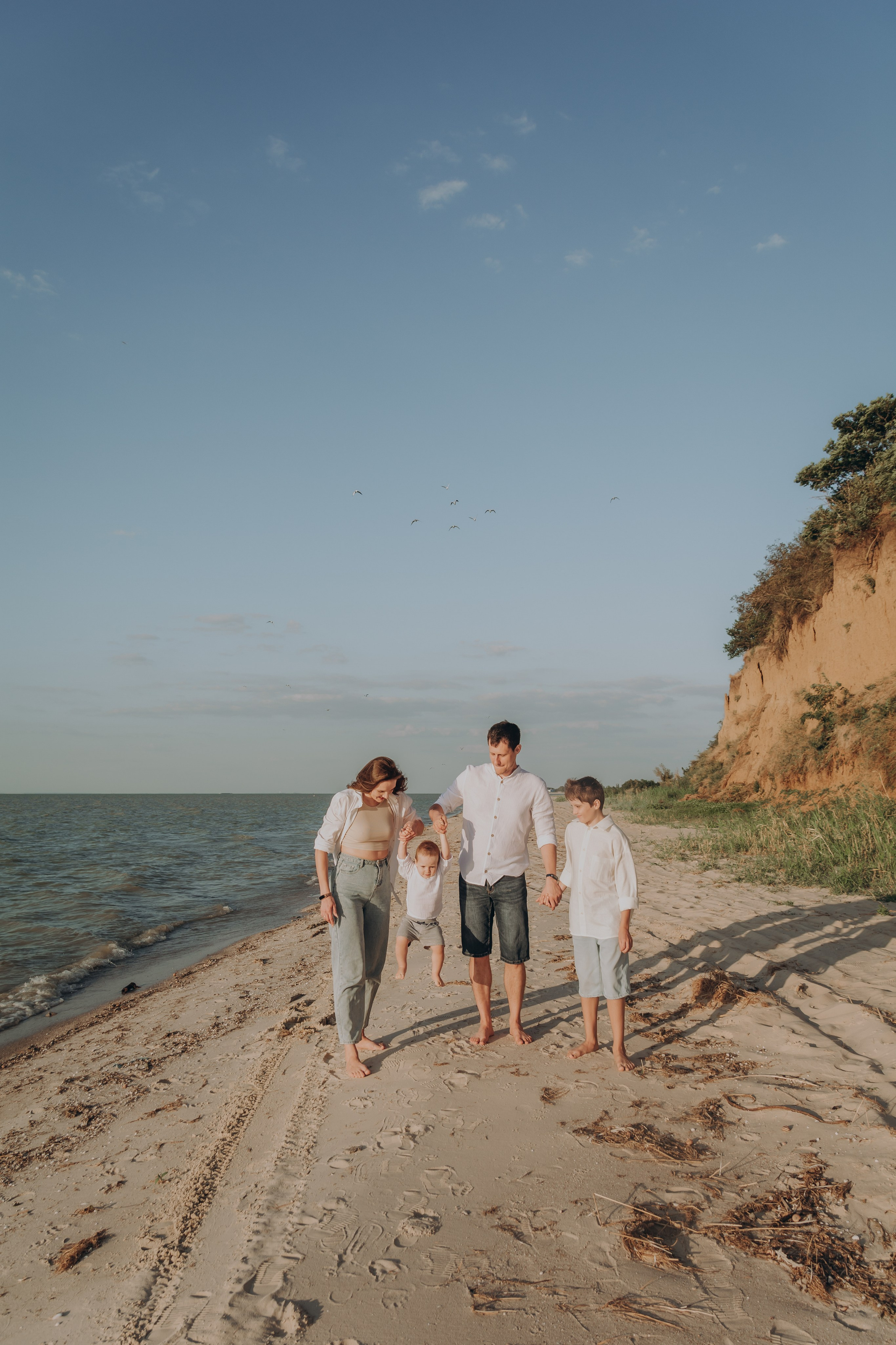 Фотосессия прогулки у моря. Семейный и детский фотограф Кущ Наташа