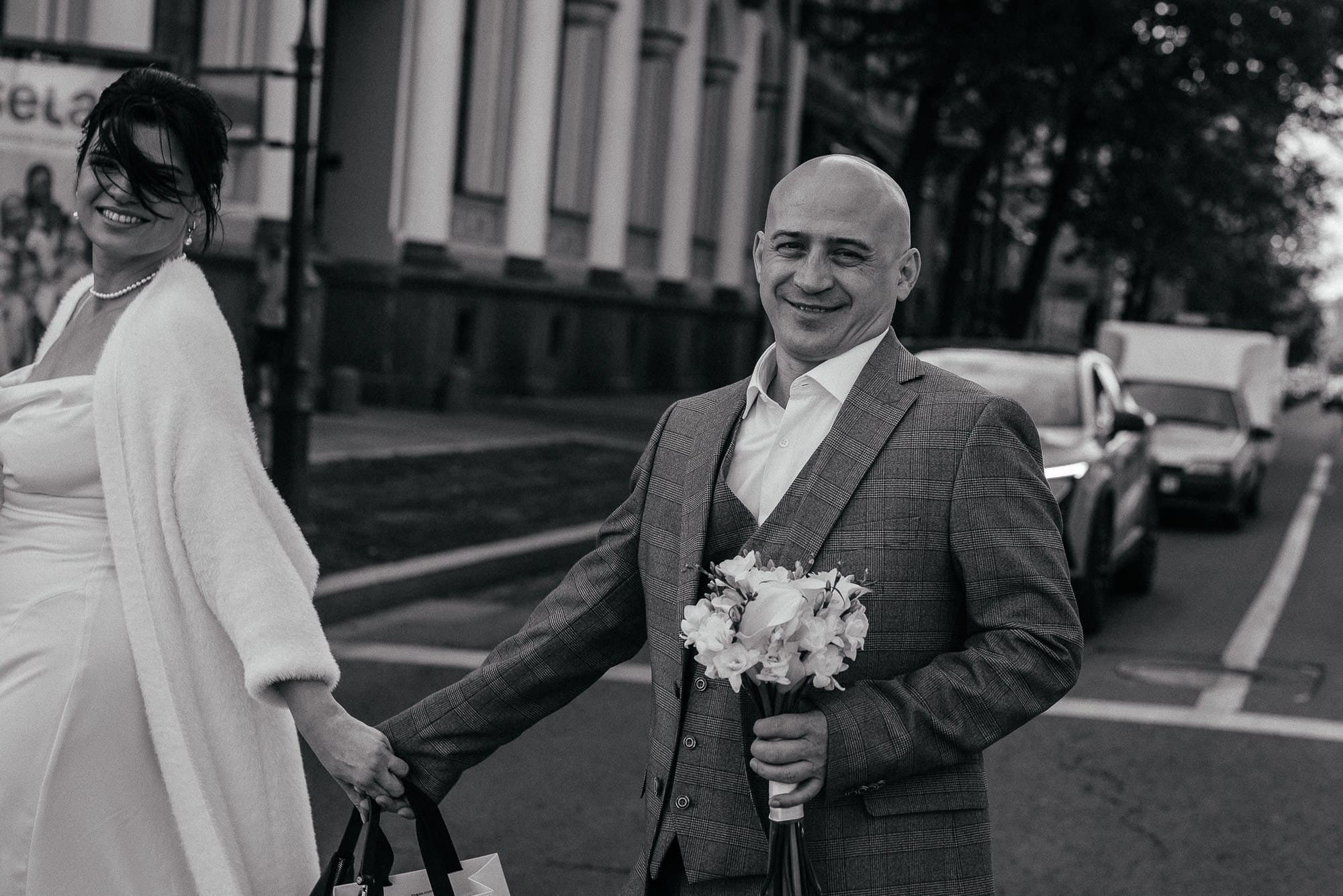 Свадебная фотосессия в СПб у Исаакия и на Витебском вокзале