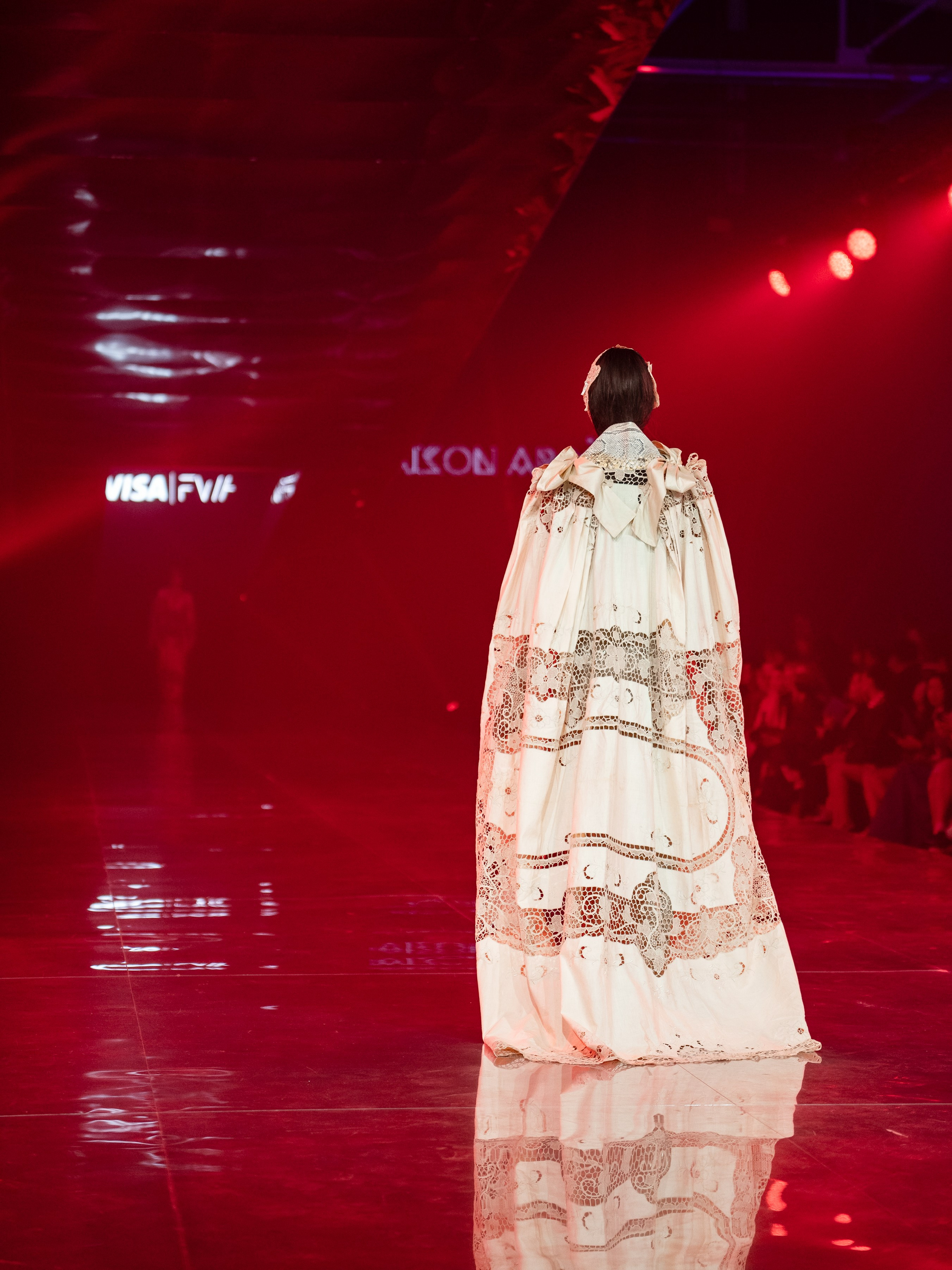 Visa Fashion week Maison Artc. Сайт Алматинского НЮ АРТ, будуар и фэшн фотографа Дениса Карпенко