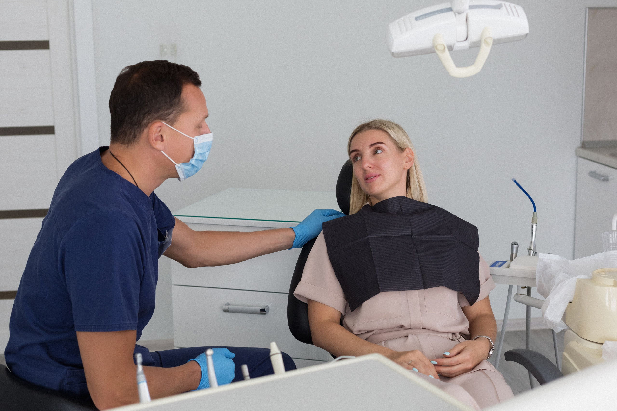 UniverDent: Освещение красоты вашей улыбки фотографом из Таганрога. Свадебный и семейный фотограф в Таганроге Бакарюк Антон