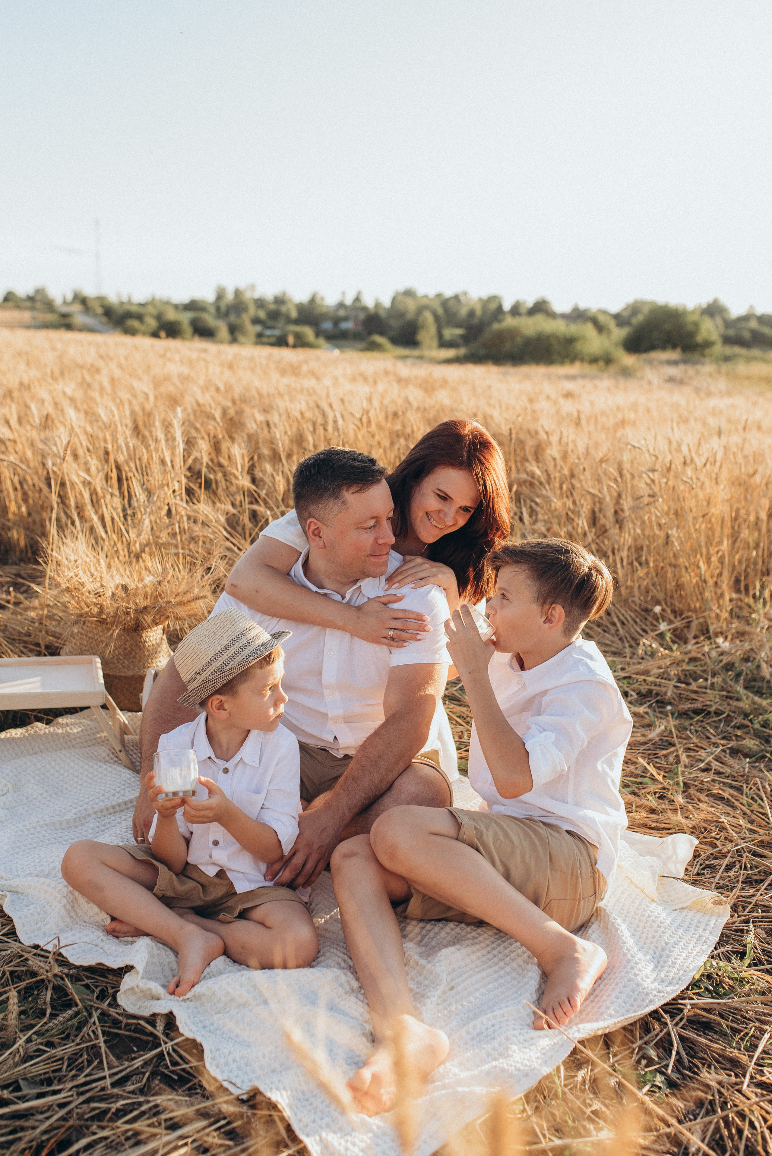 Семейная летняя прогулка. Семейный фотограф в Москве Екатерина Север