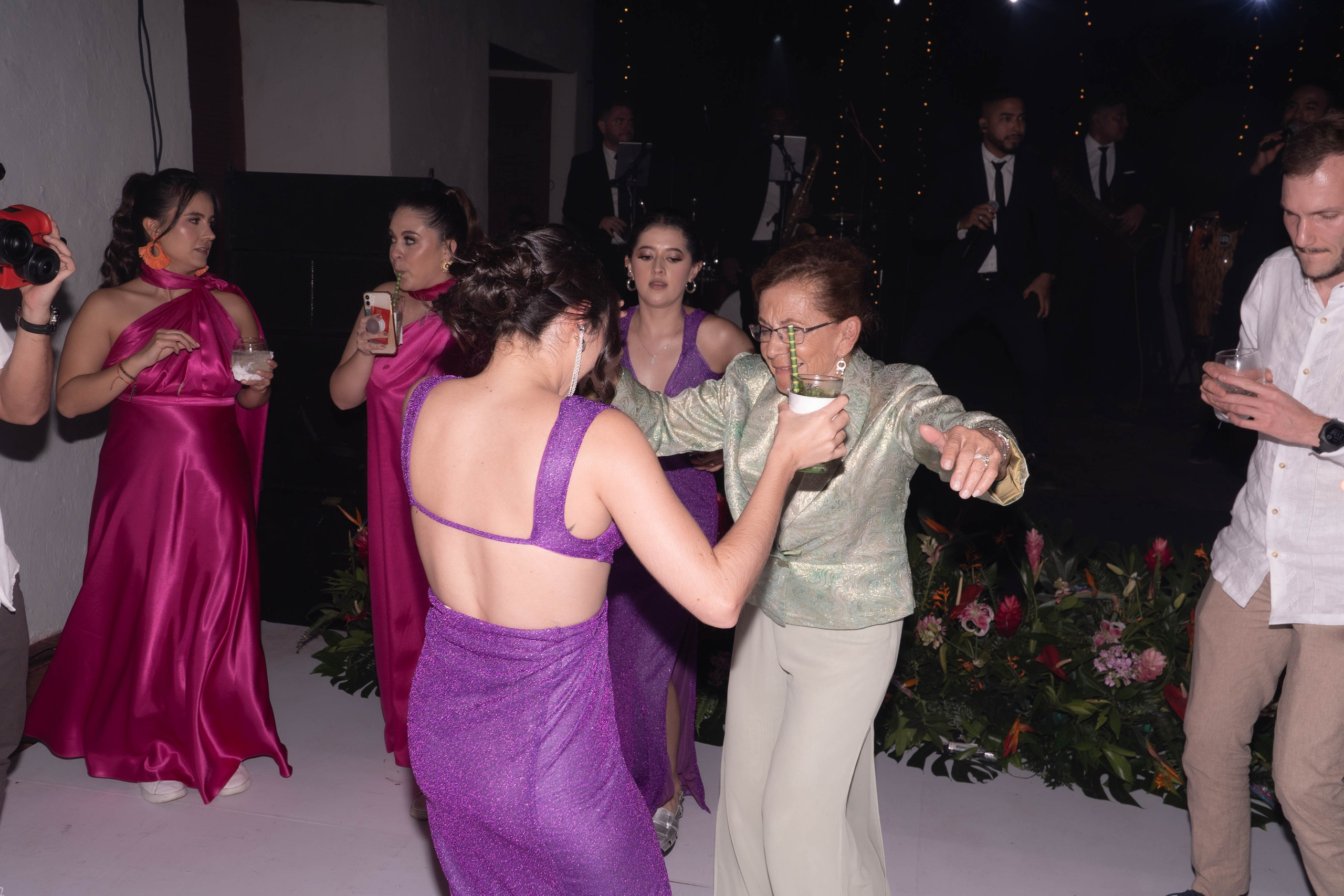 Catalina and Romain. Wedding Photographer in Barcelona and Medellin