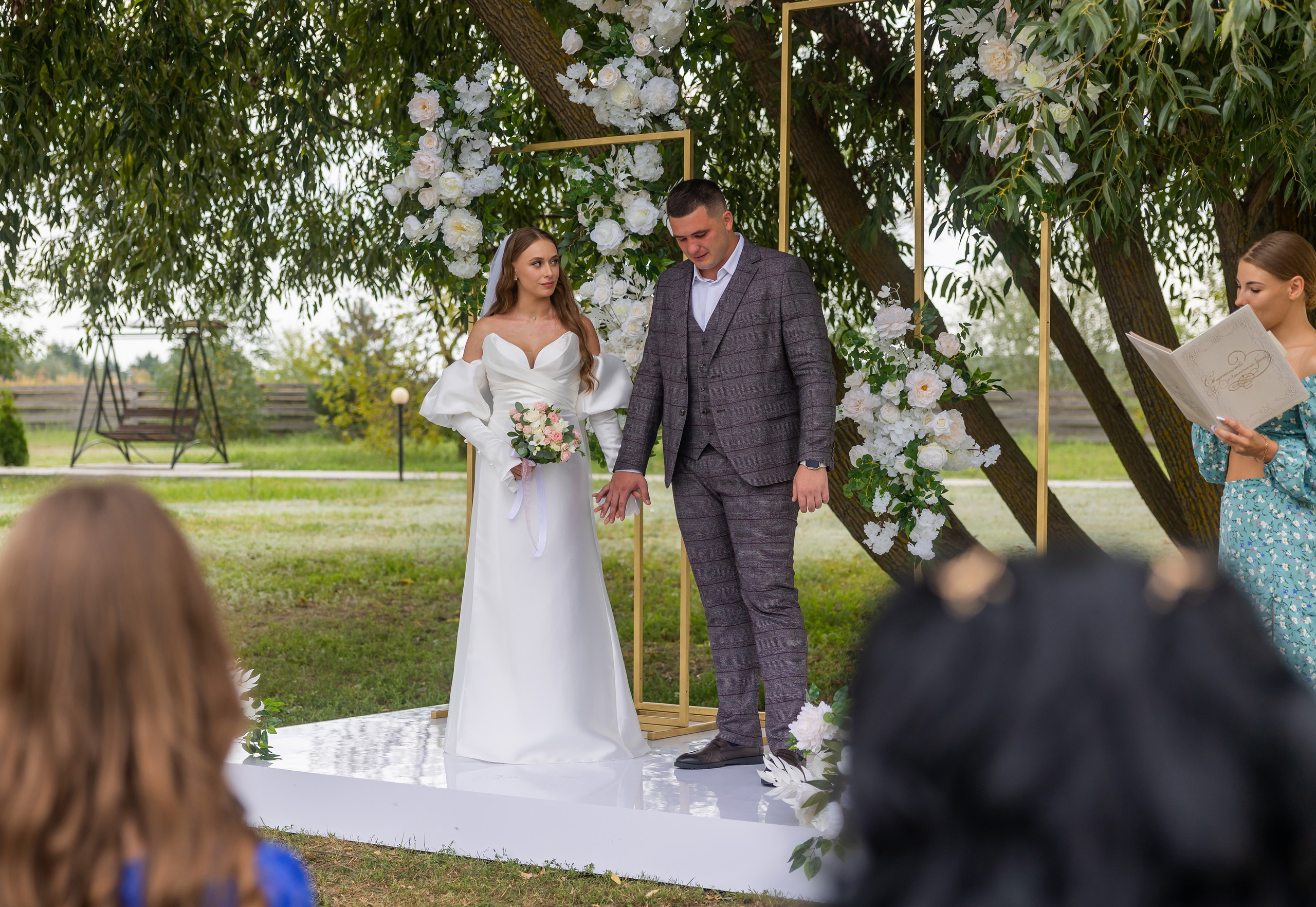 Михаил и Анастасия. Фотограф Петров Александр Свадьбы, Съемка в студии, Выпускные альбомы г. Балашов
